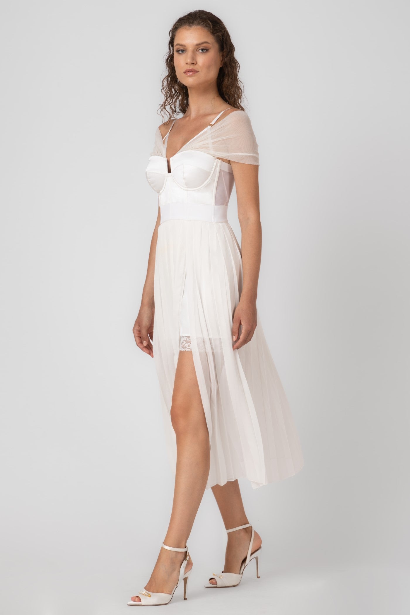 Rochie alba din satin si voal plisat Utility