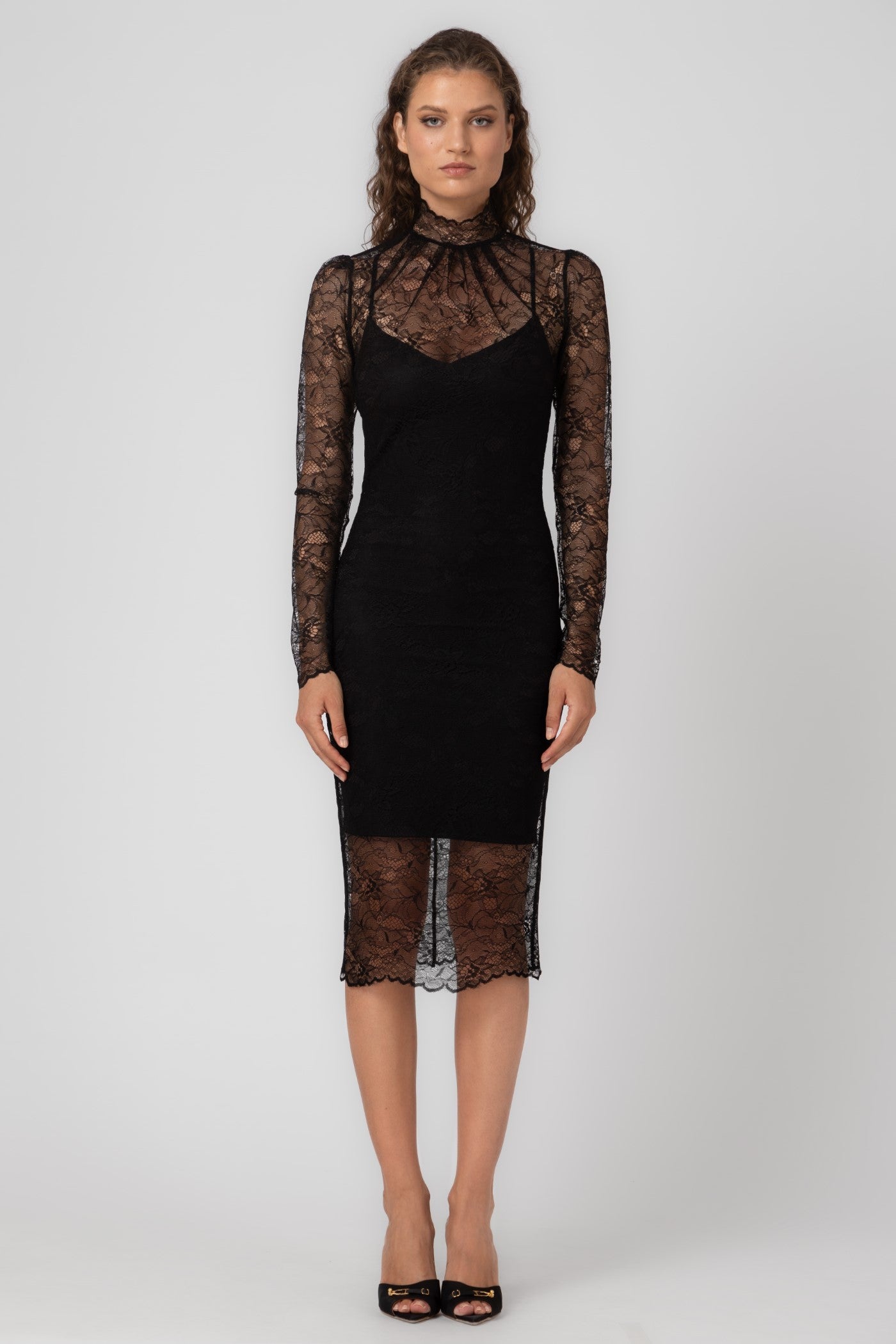 Rochie midi neagra din dantela Mist
