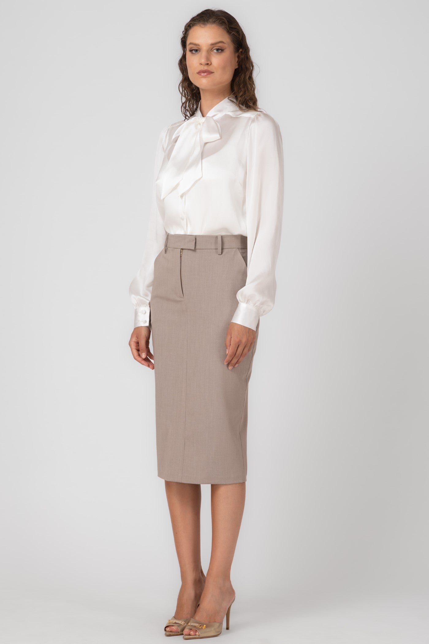 Fusta midi bej clasica cu buzunare Formal