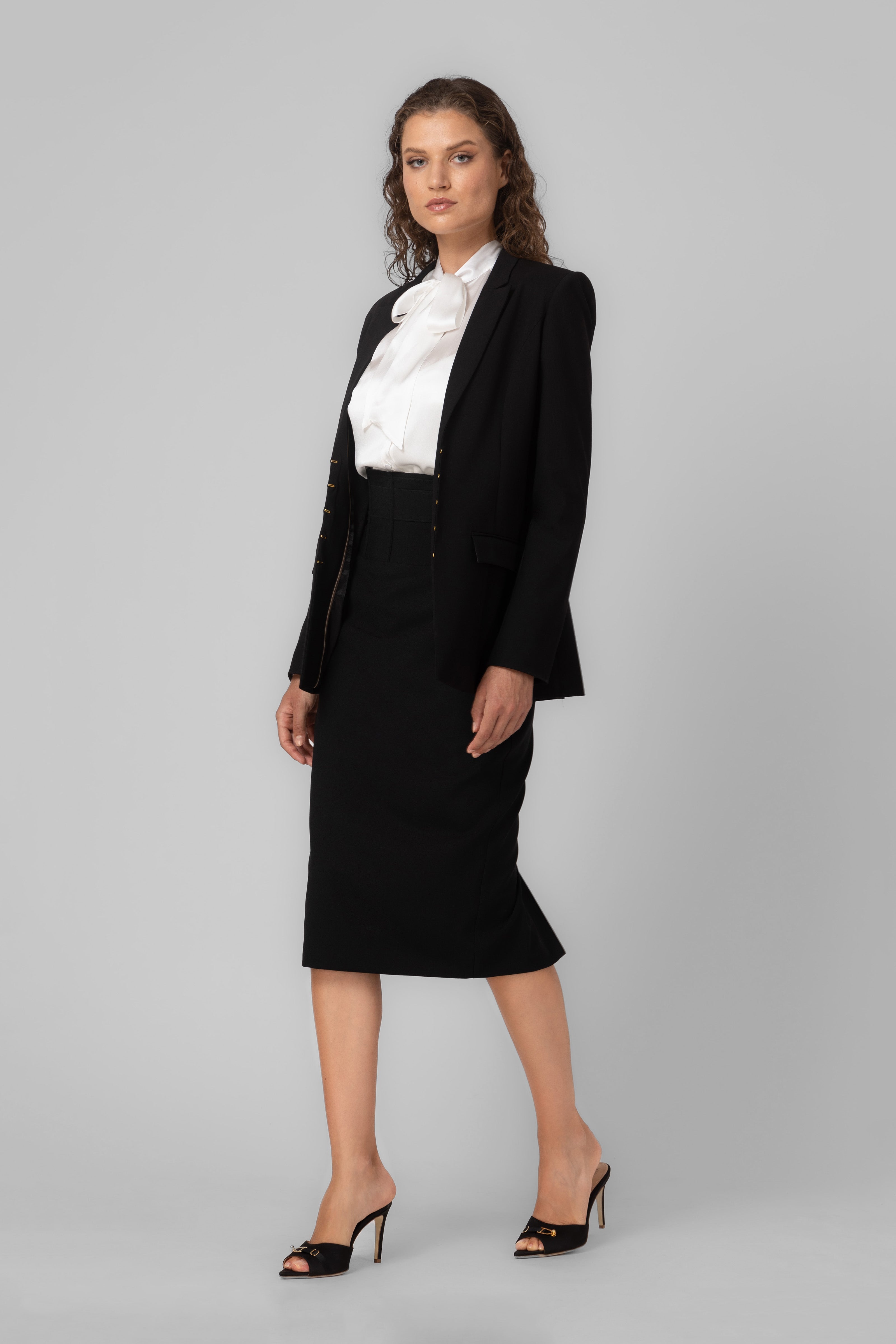 Fusta neagra midi cu talie inalta Tomboy