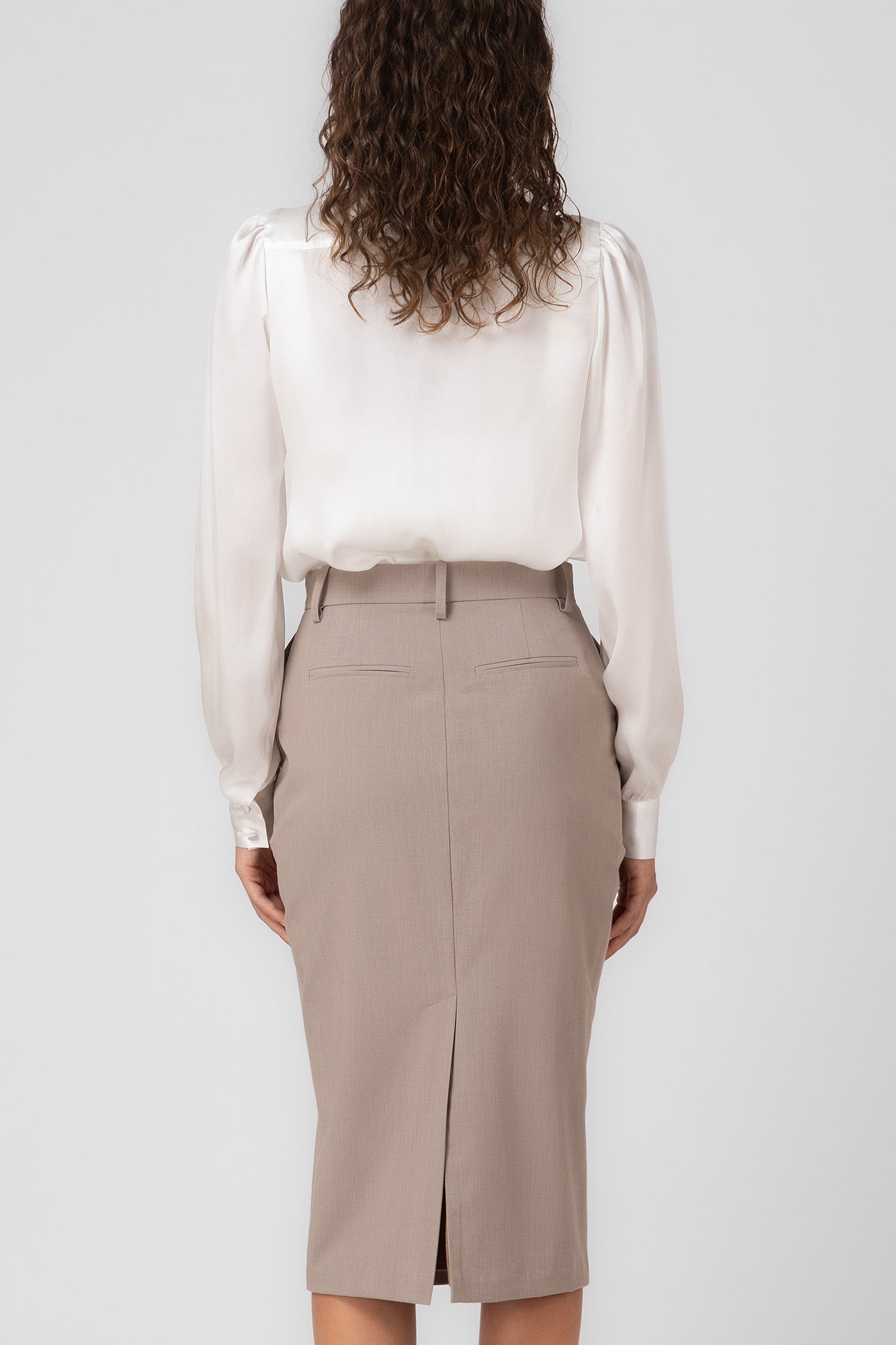 Fusta midi bej clasica cu buzunare Formal