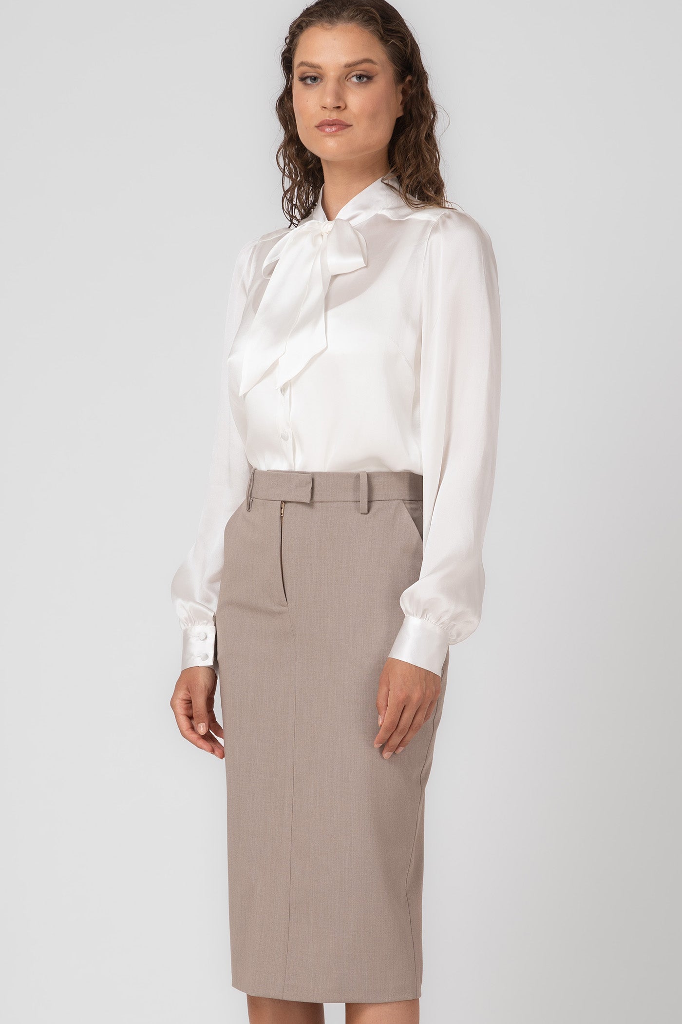 Fusta midi bej clasica cu buzunare Formal