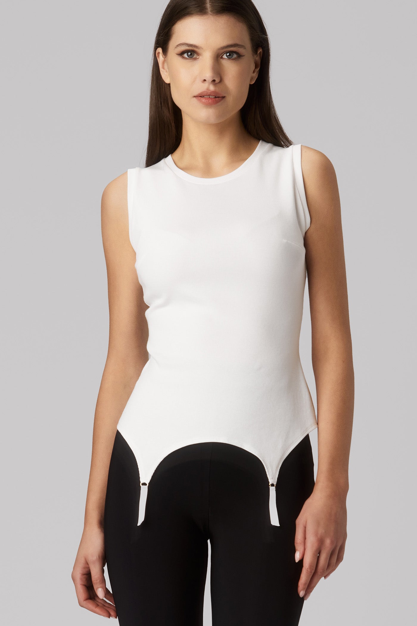 Top alb fara maneci reiat Garter