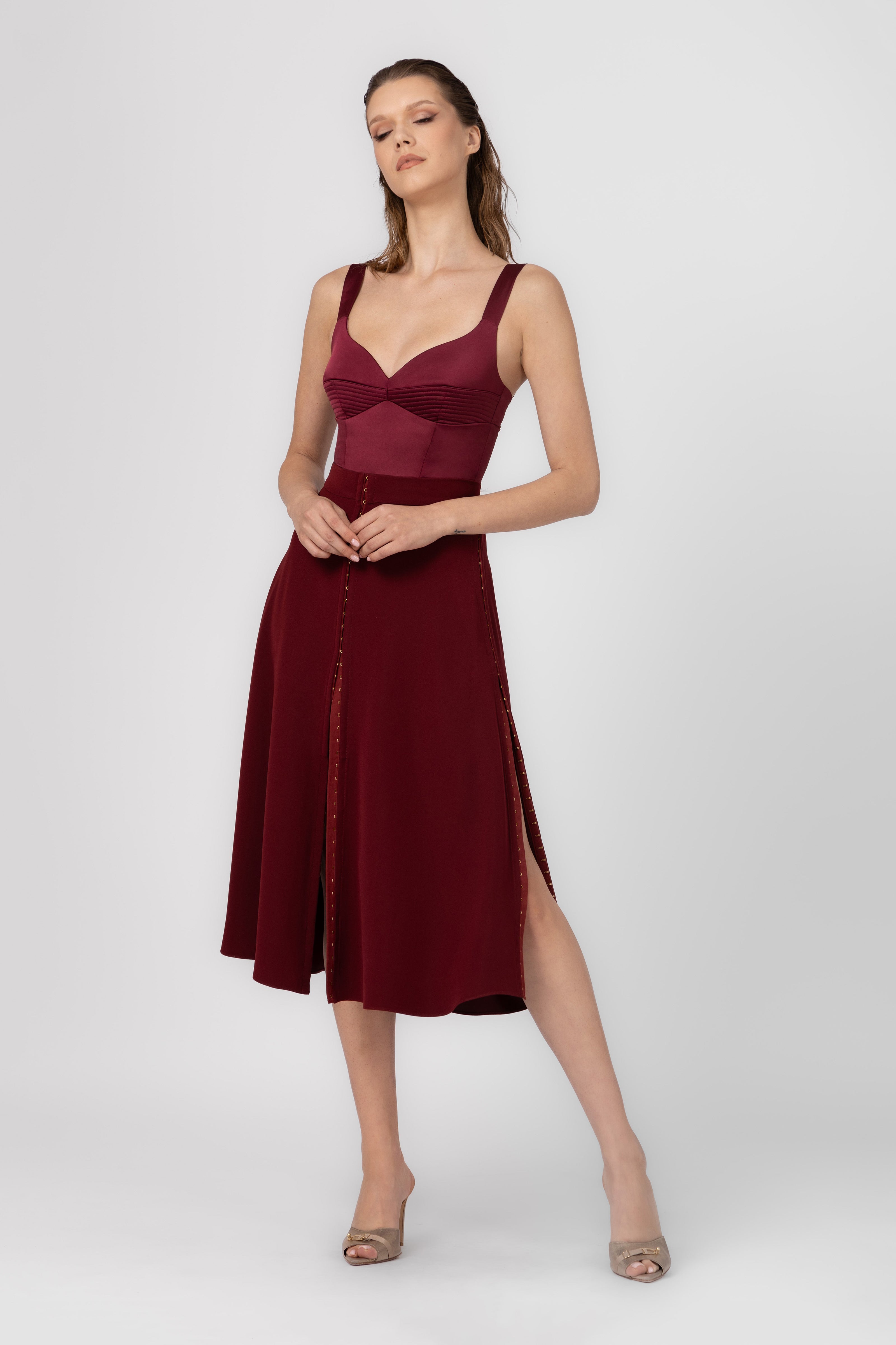 Fusta rosu burgund evazata Diversion