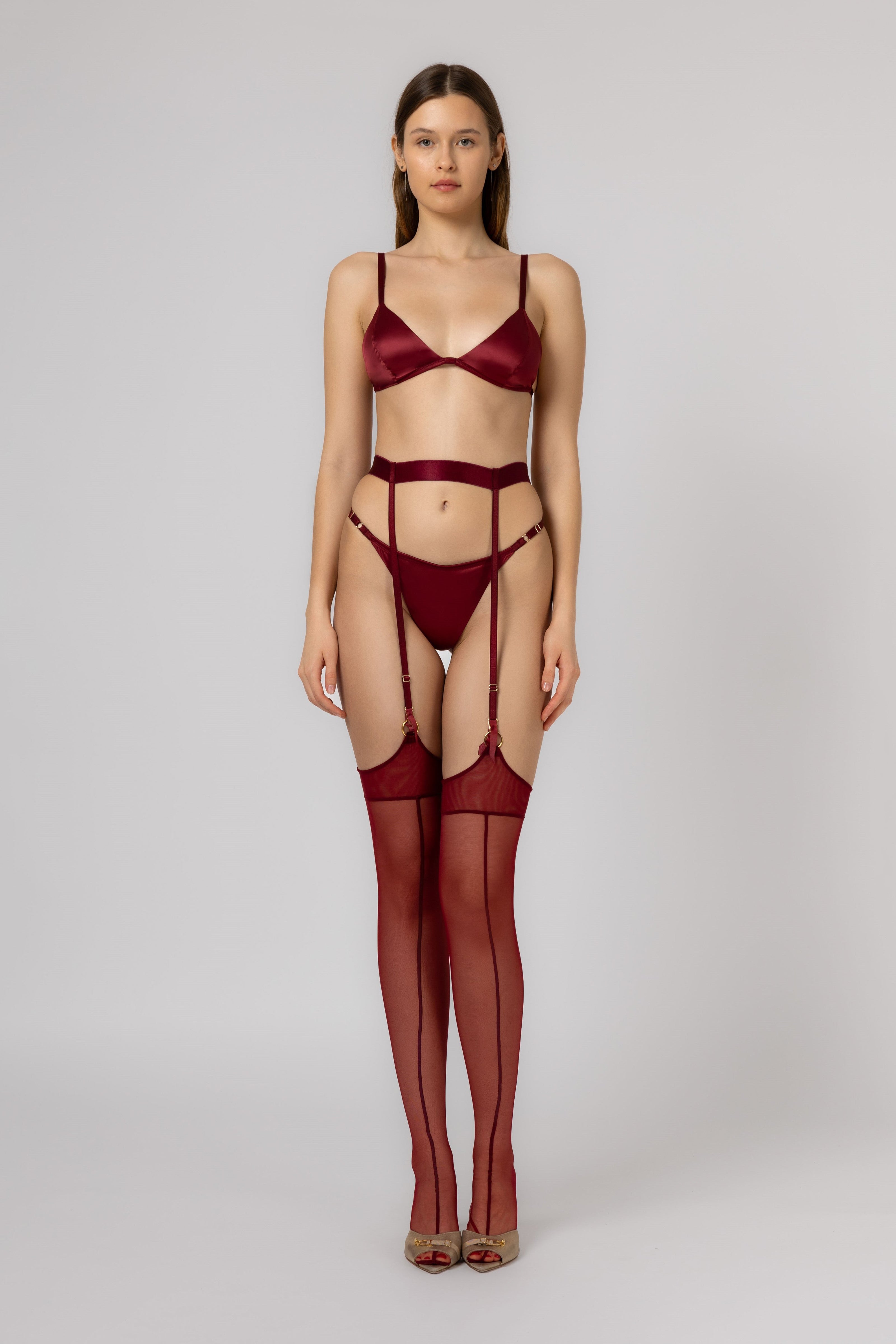 Sutien rosu inchis din satin italienesc elastic Nostalgic