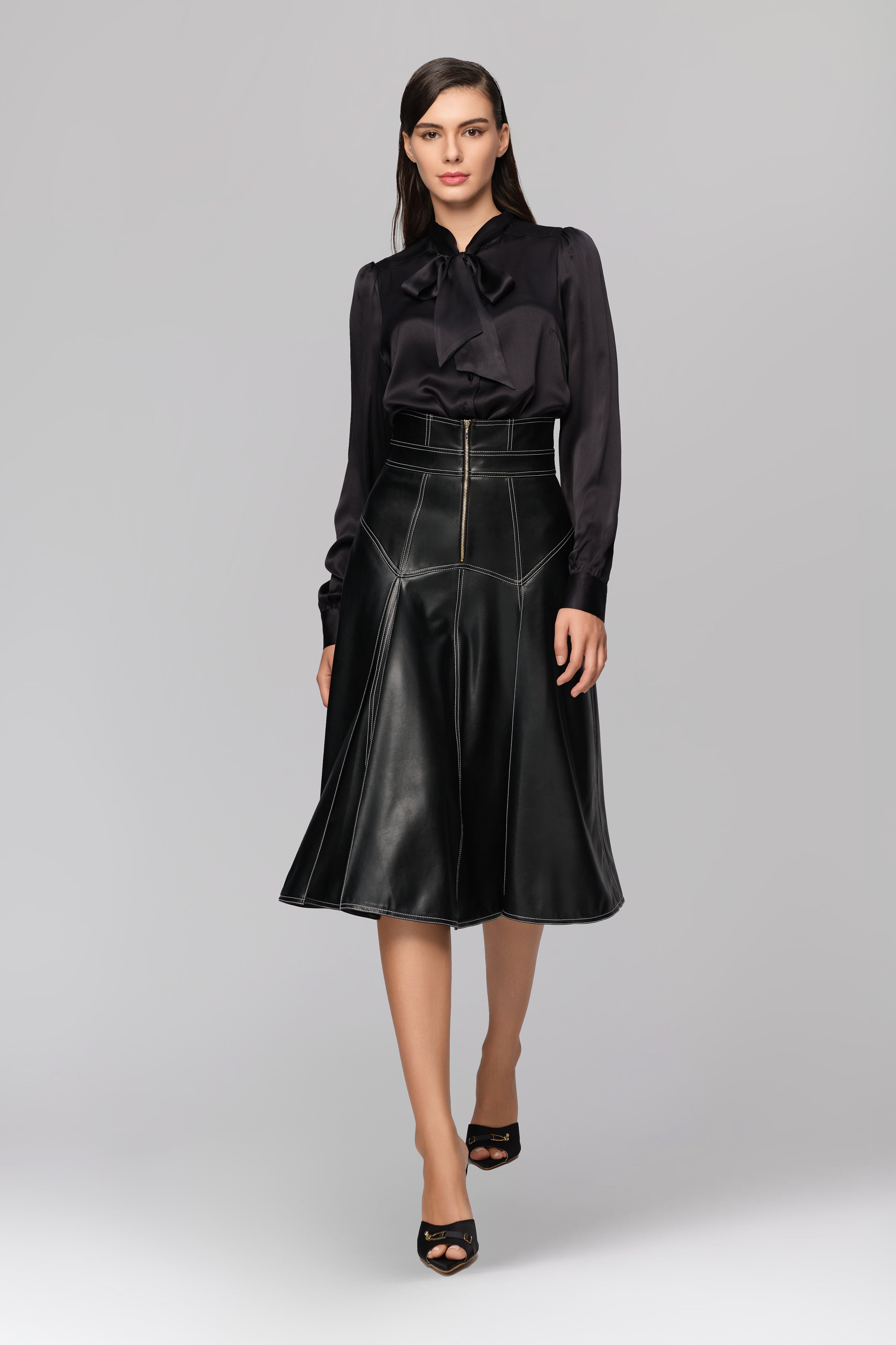 Fusta neagra din piele Underline