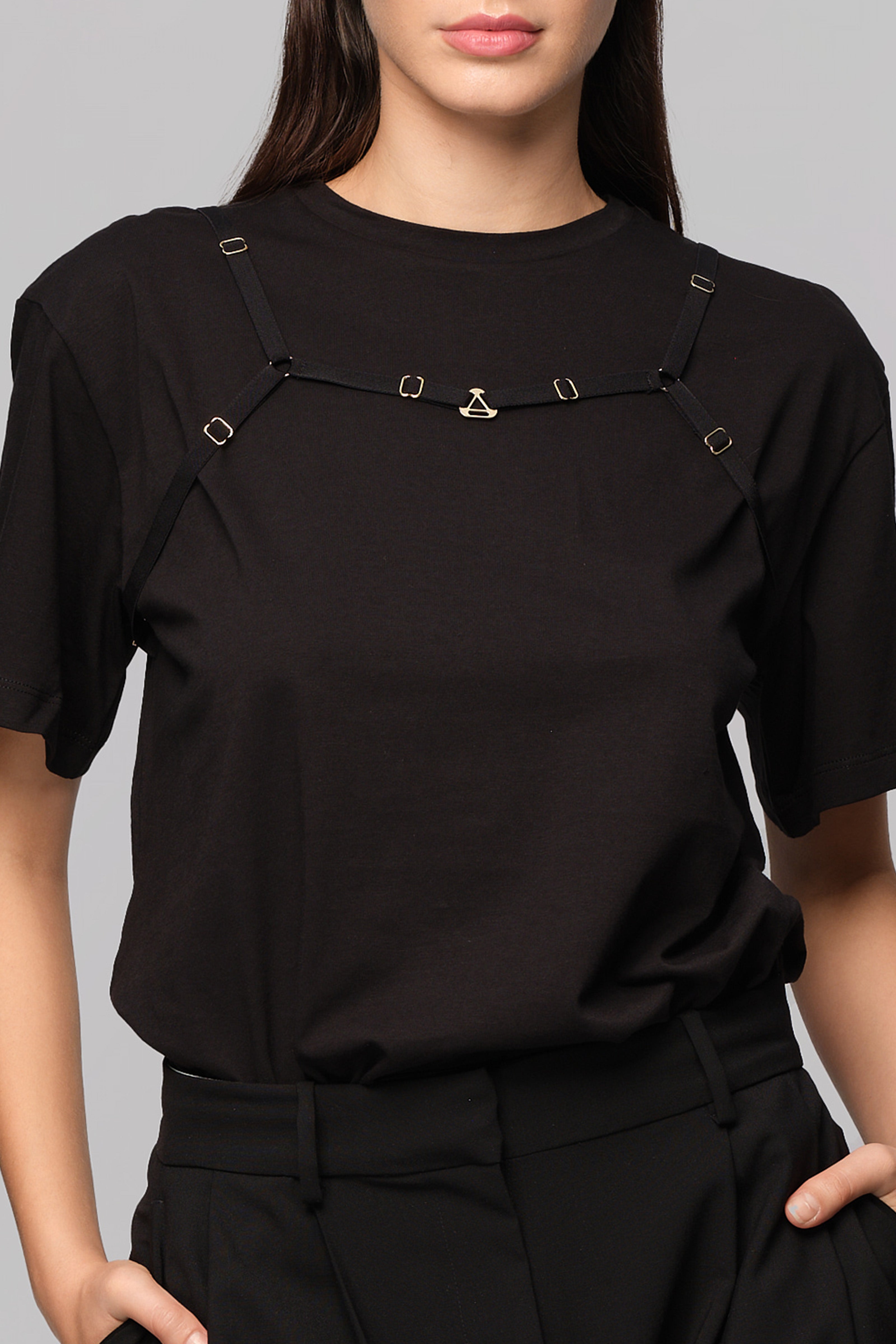 Tricou negru din bumbac organic Outline
