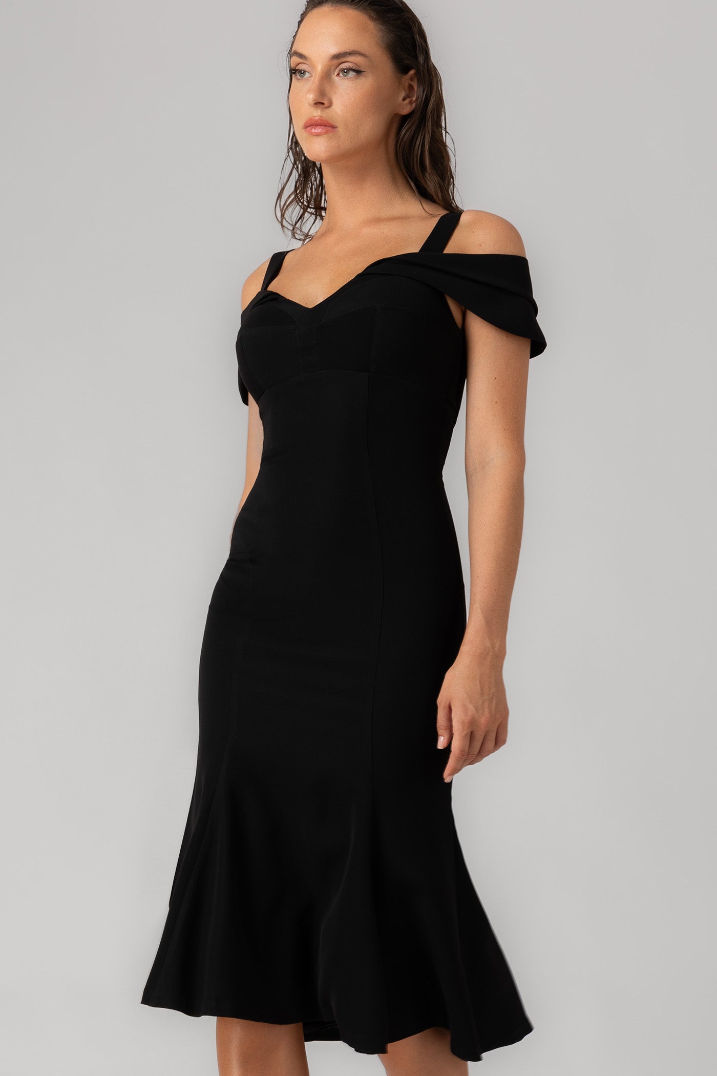 Rochie midi neagra cu cupe retro Sculpt