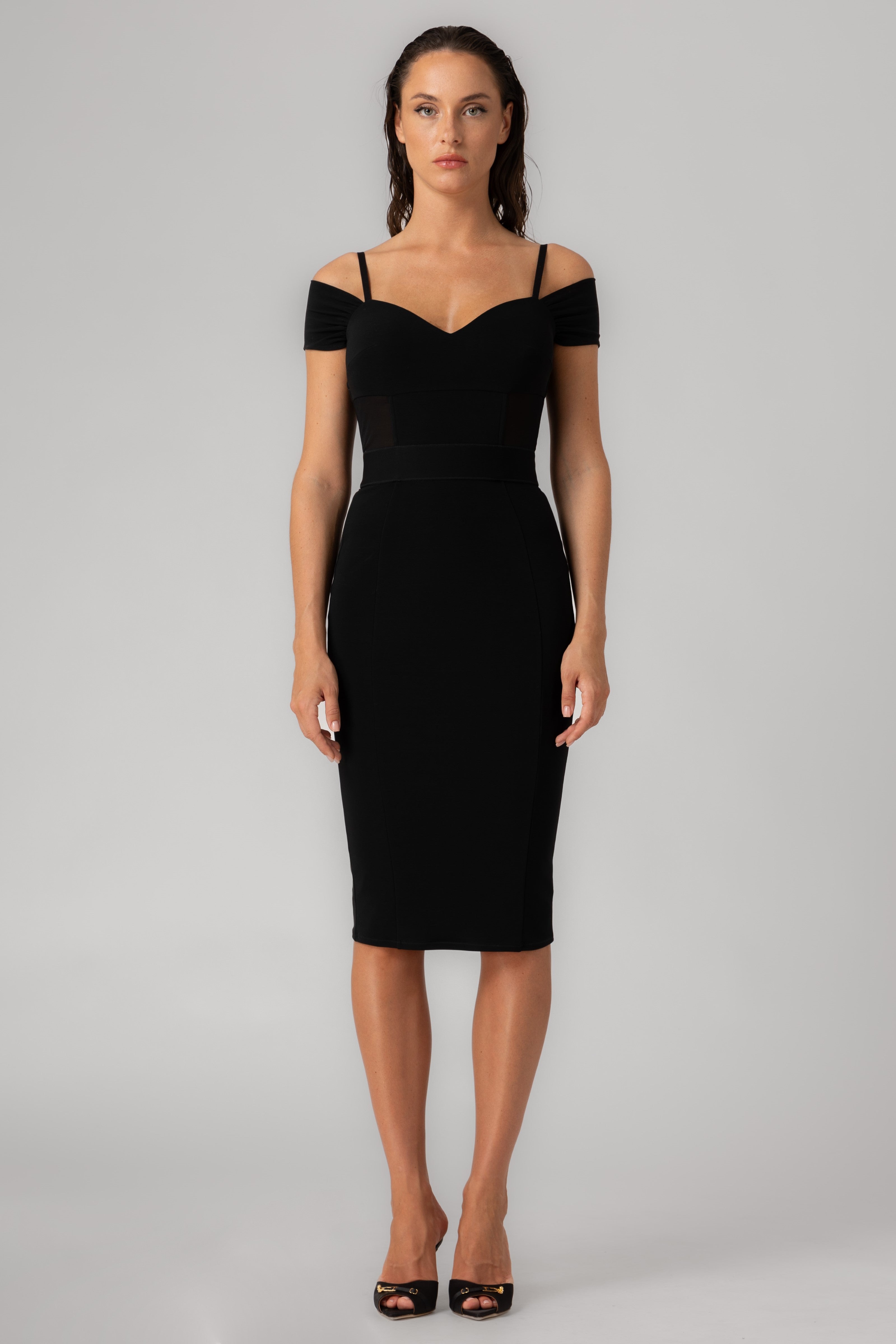 Rochie neagra mulata Stark