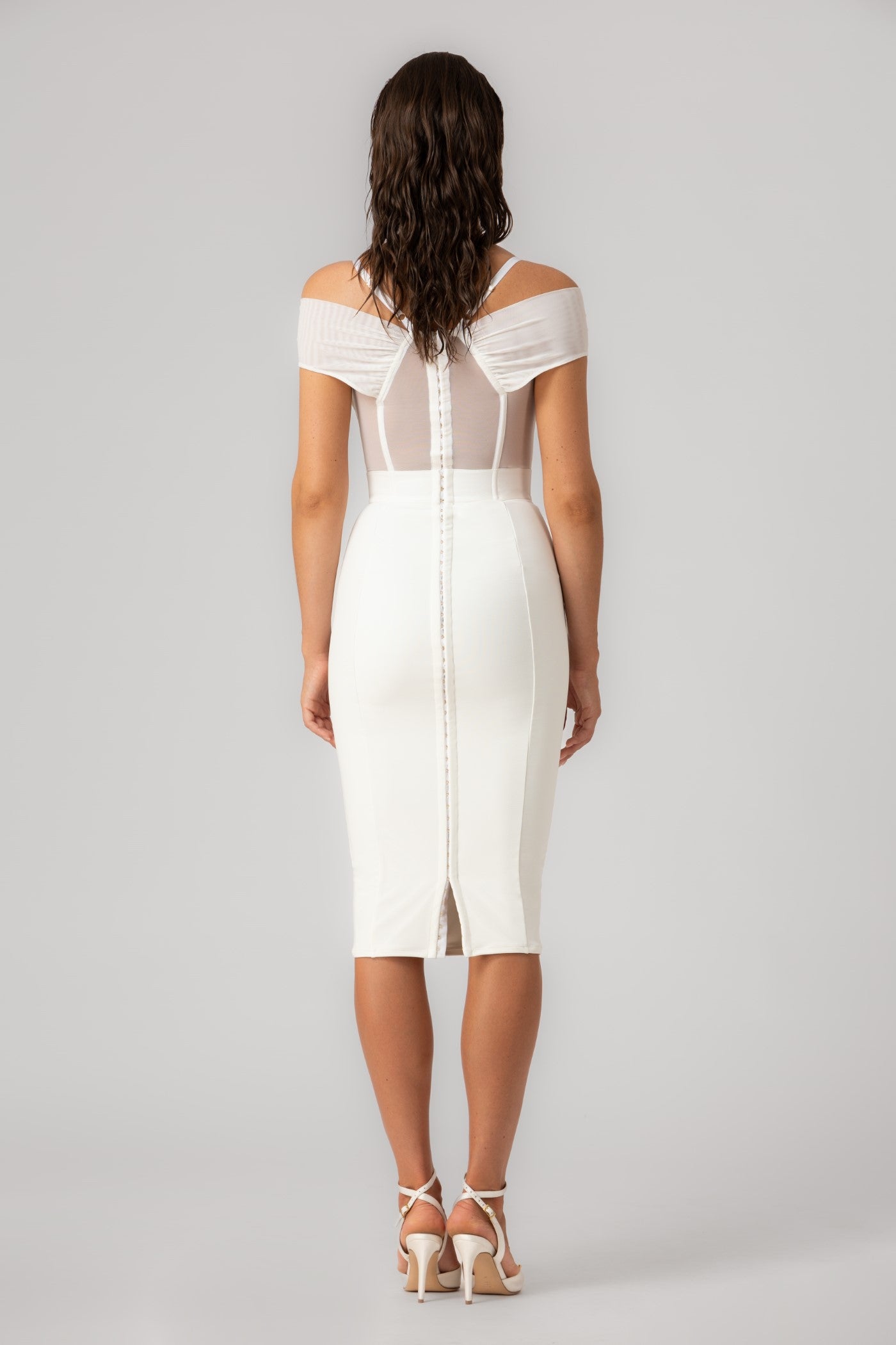 Rochie alba mulata Stark