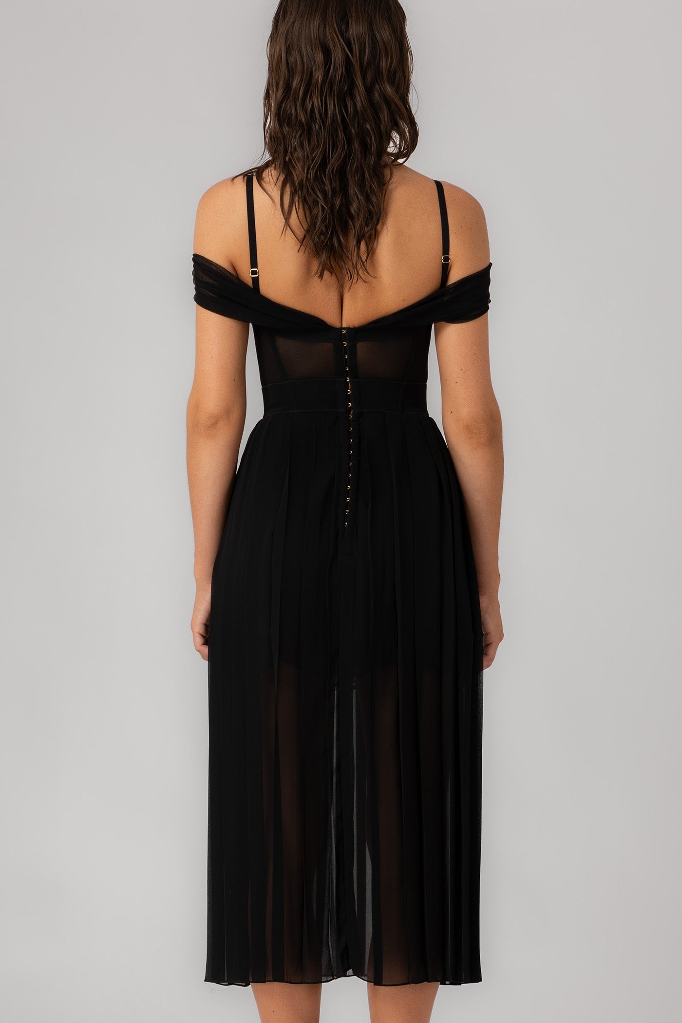Rochie neagra din satin si tulle plisat Utility
