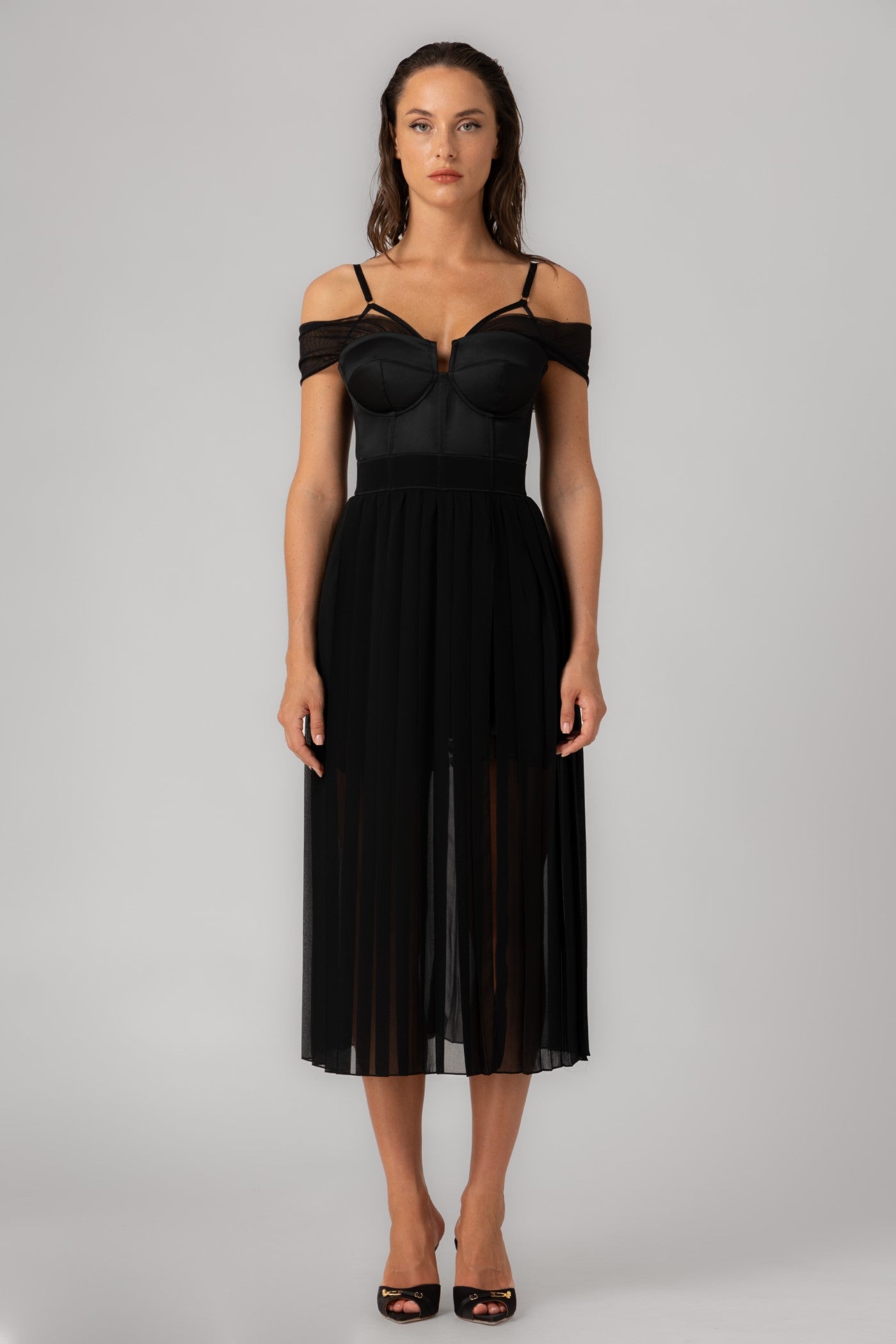 Rochie neagra din satin si tulle plisat Utility