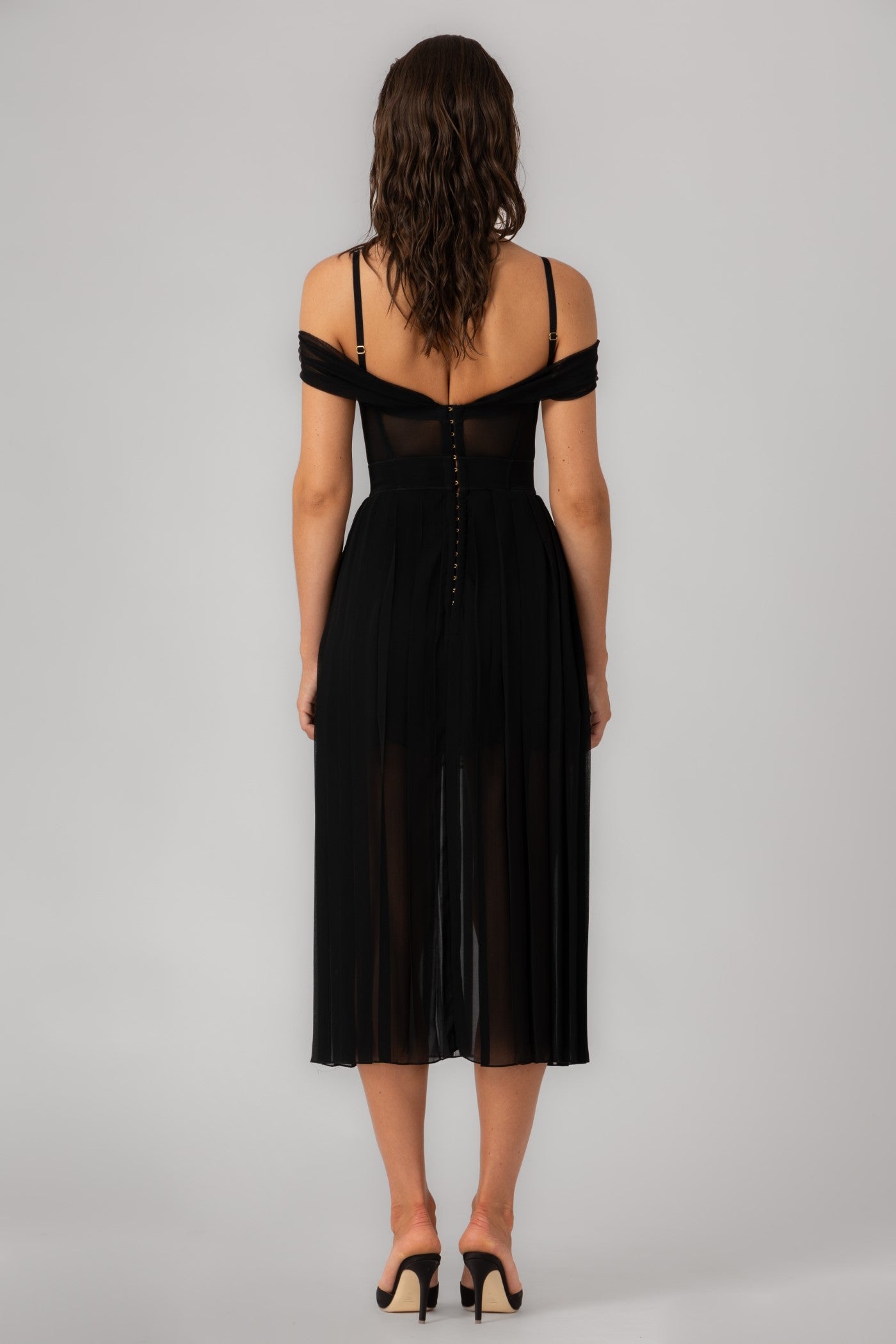 Rochie neagra din satin si tulle plisat Utility
