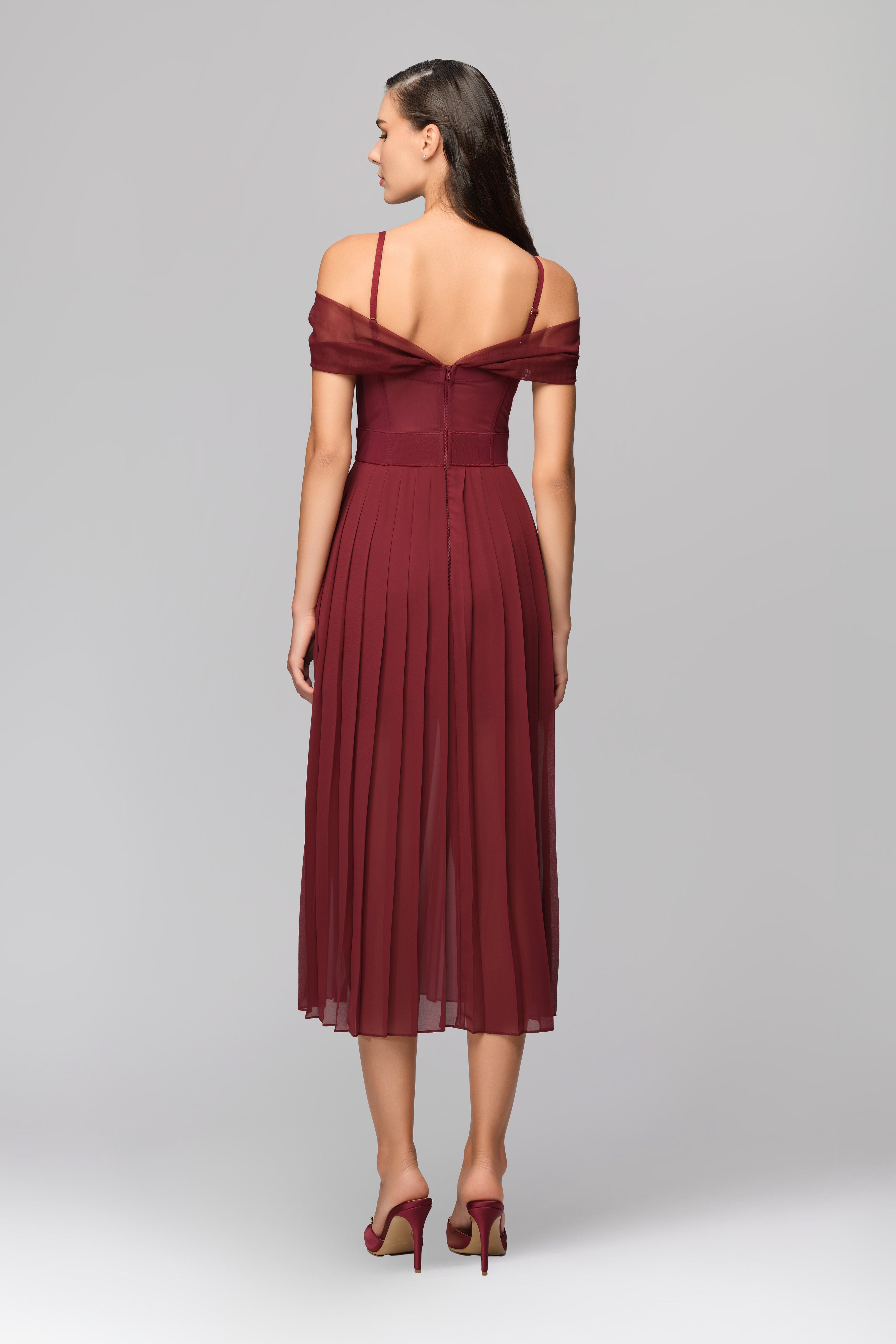 Rochie rosu burgund din satin si voal plisat Utility