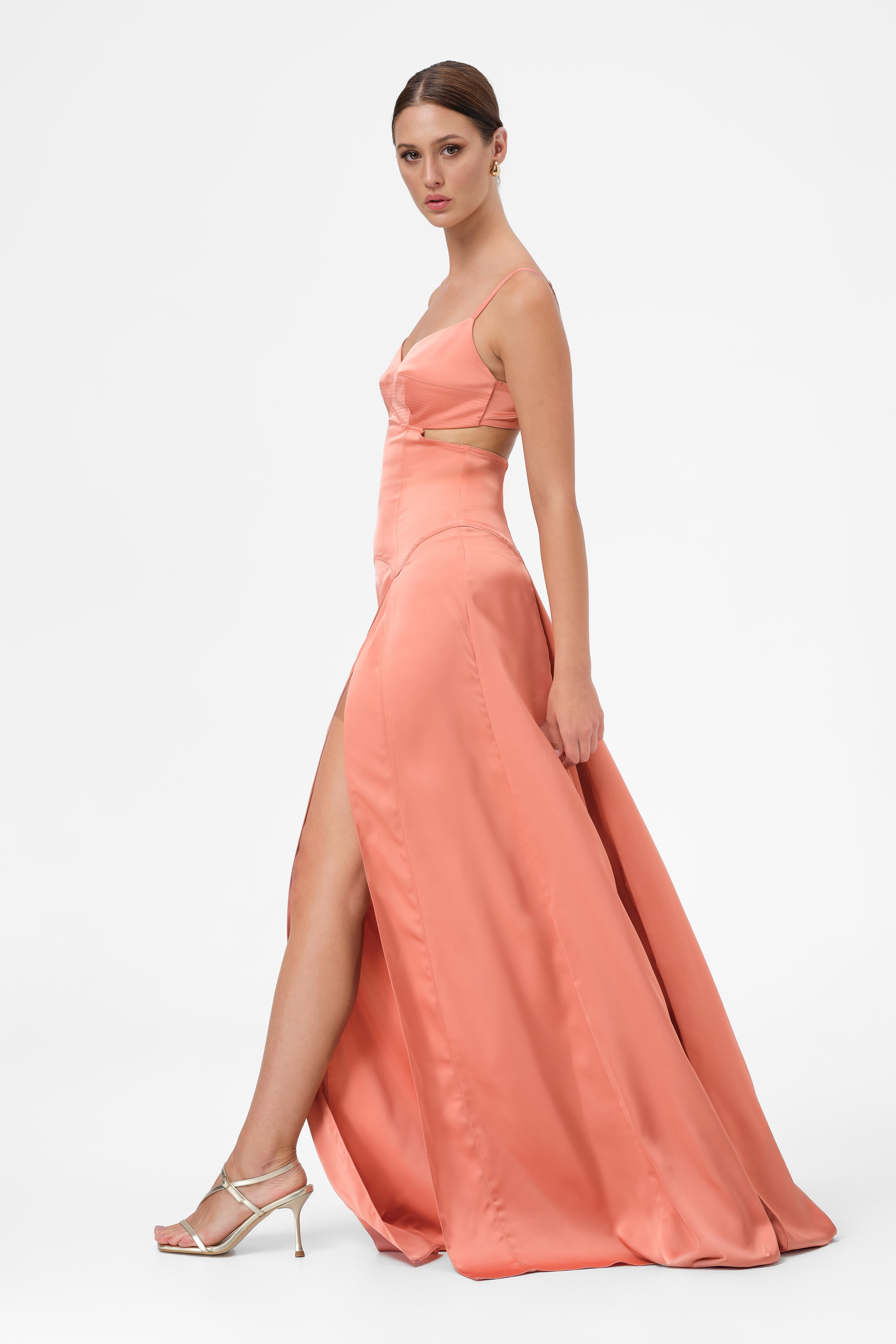 Rochie roz fad lunga din satin Escapade