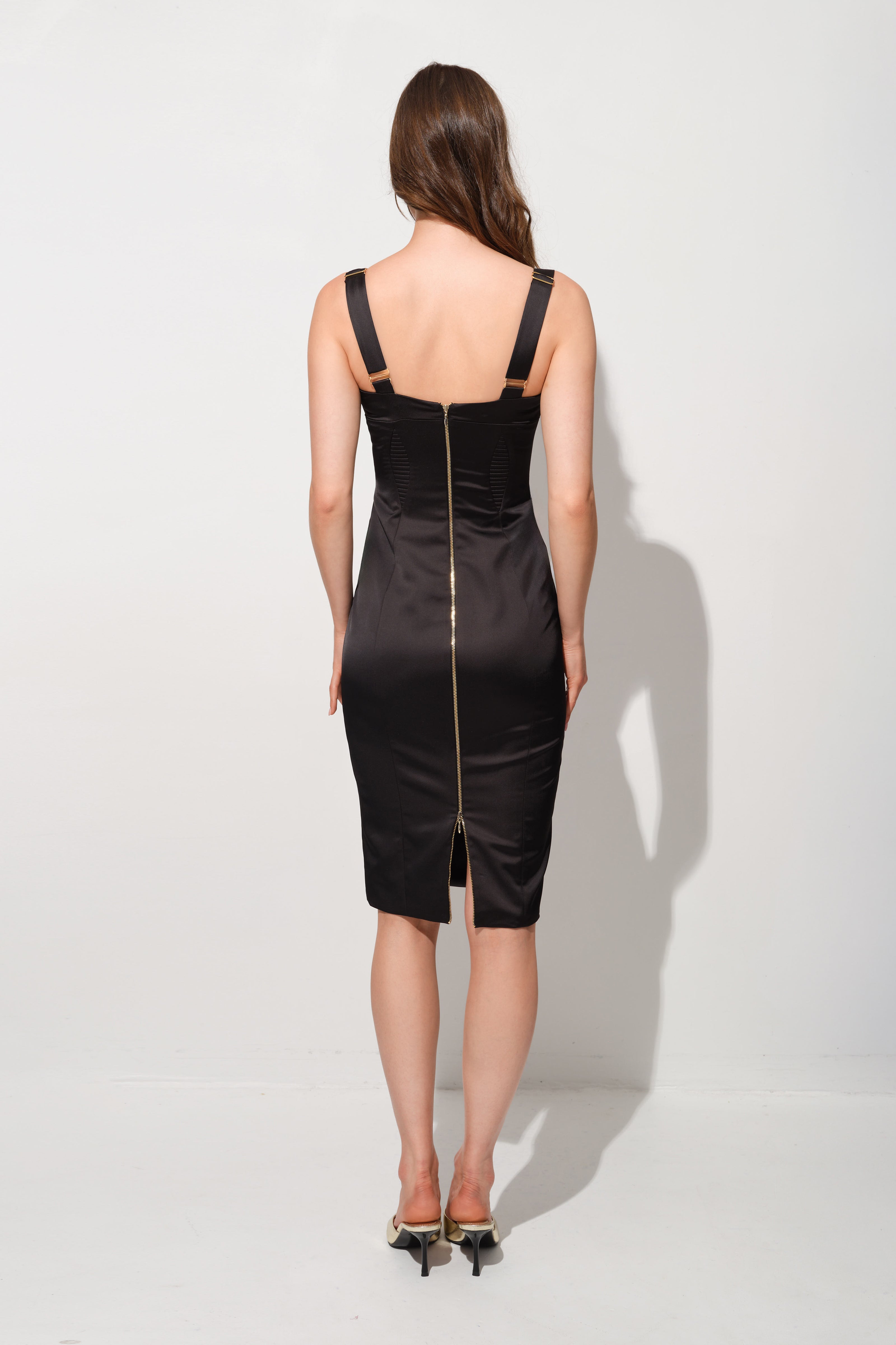 Rochie neagra din satin elastic Haze