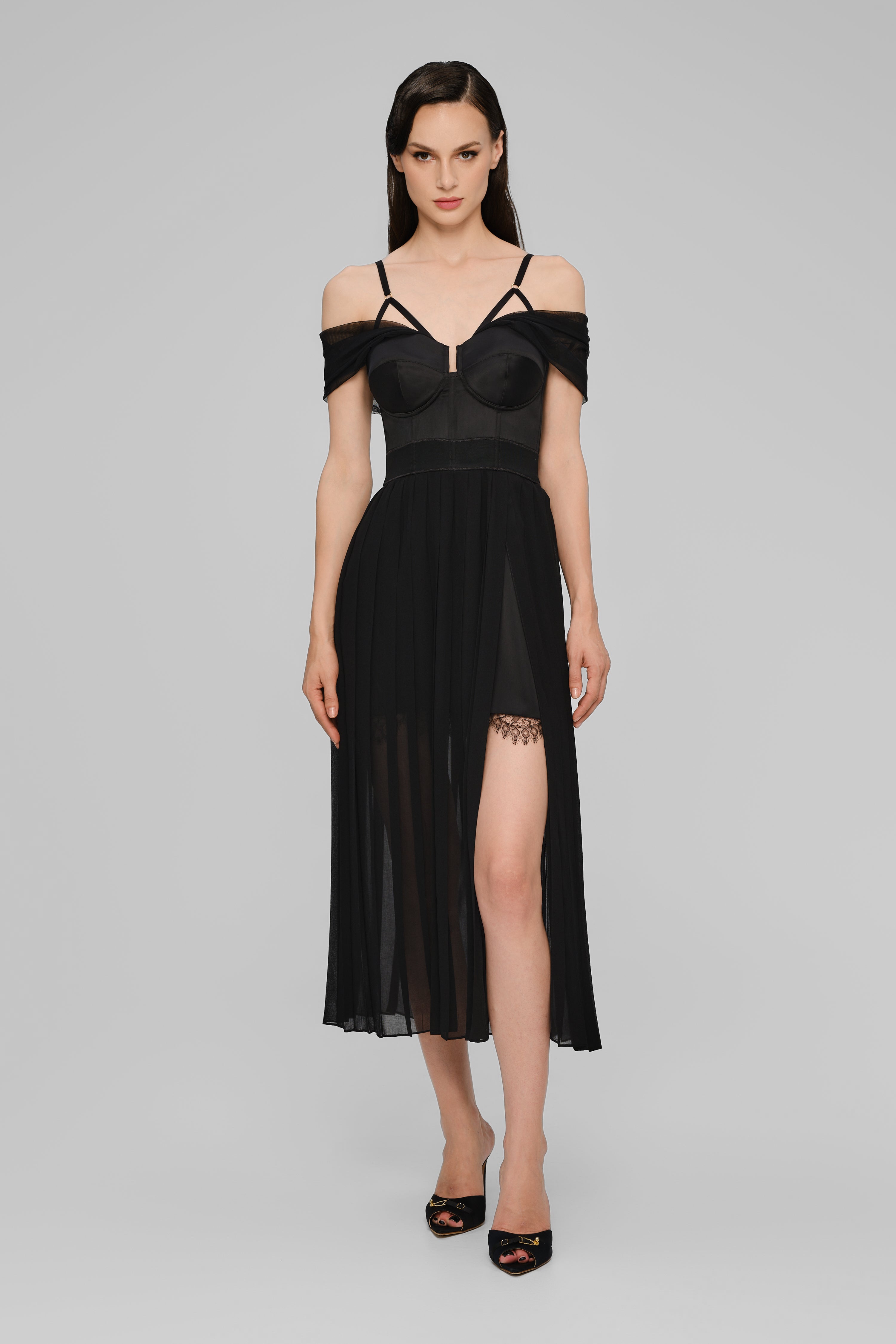 Rochie neagra din satin si voal plisat Utility