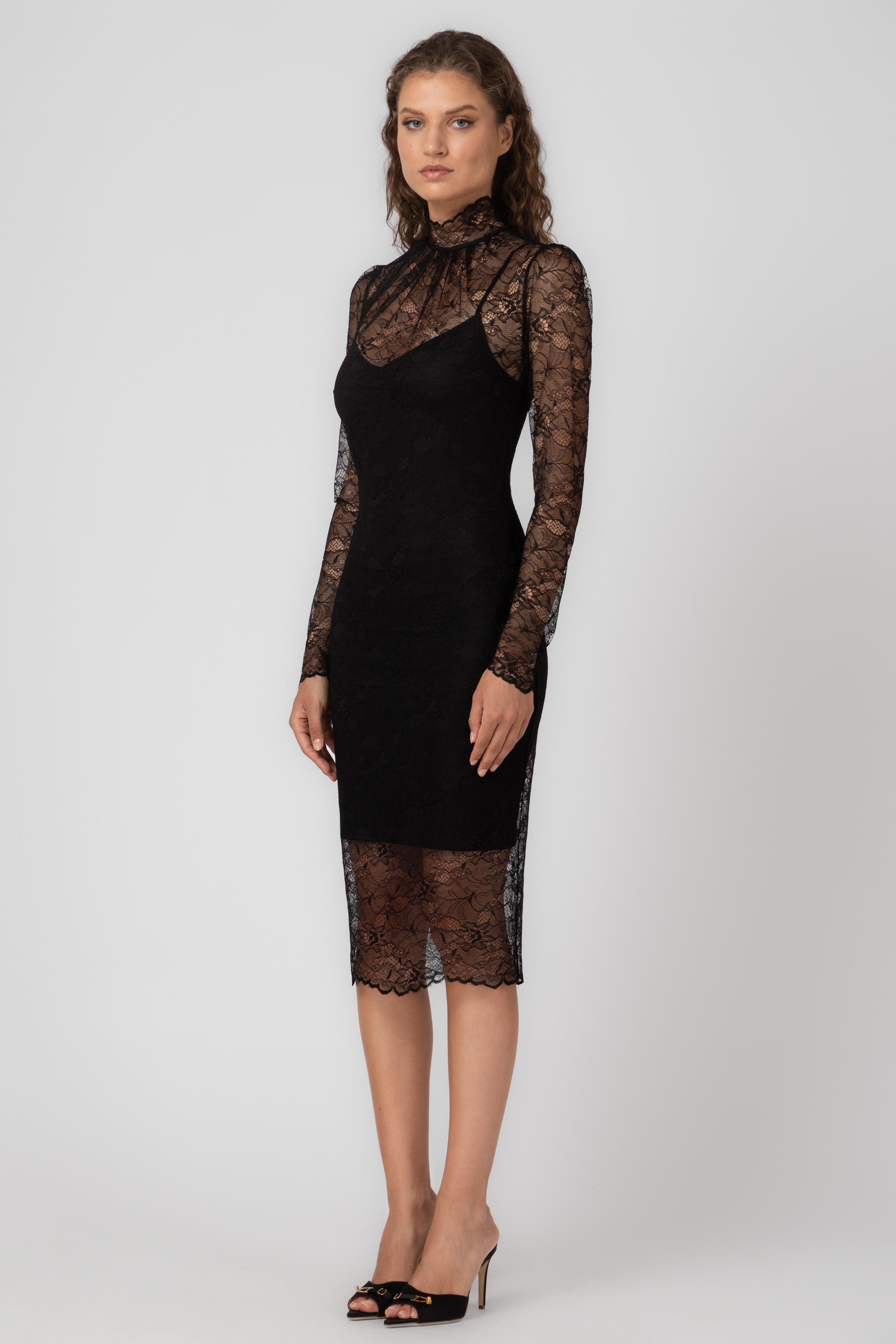 Rochie midi neagra din dantela Mist