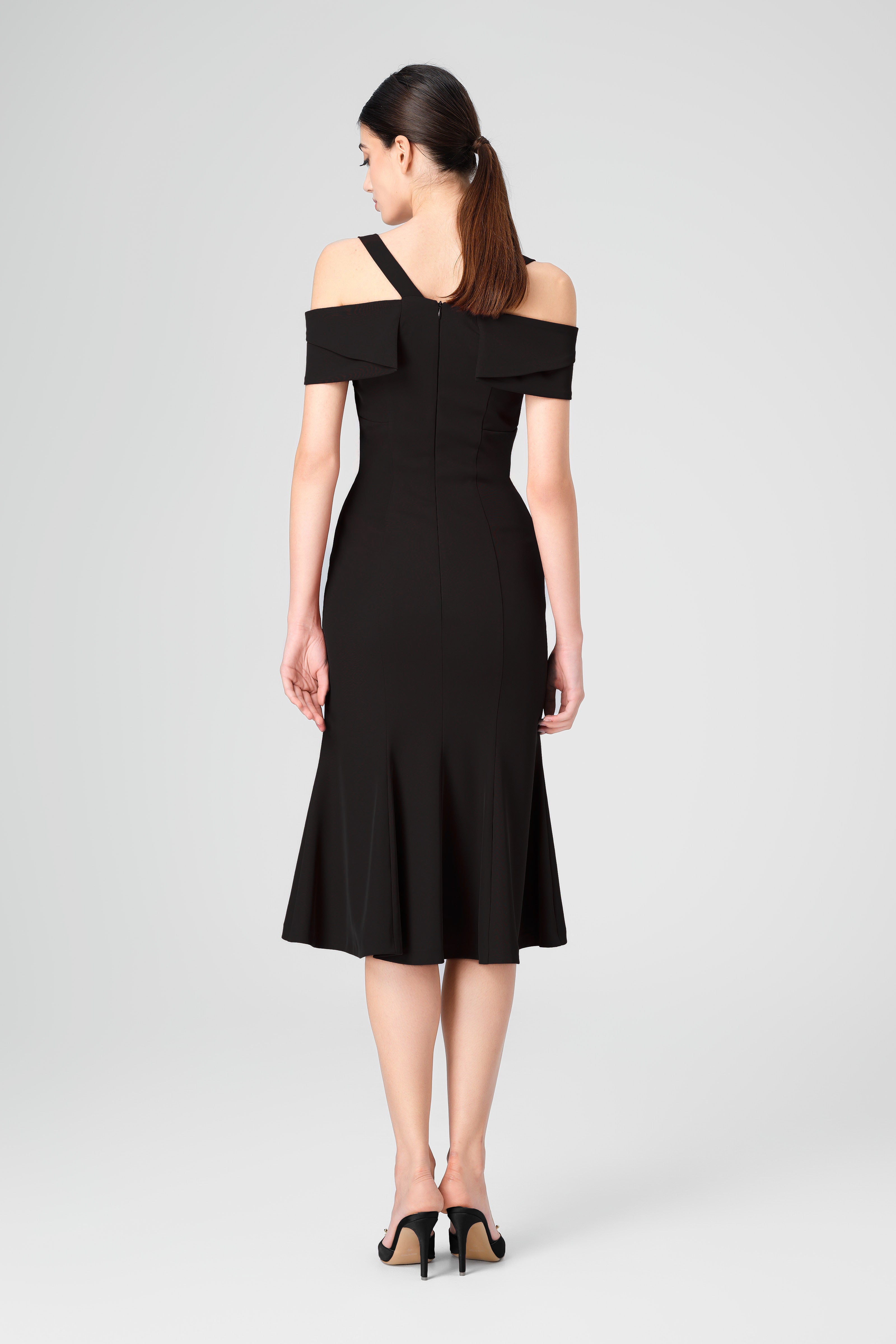 Rochie midi neagra cu cupe retro Candy