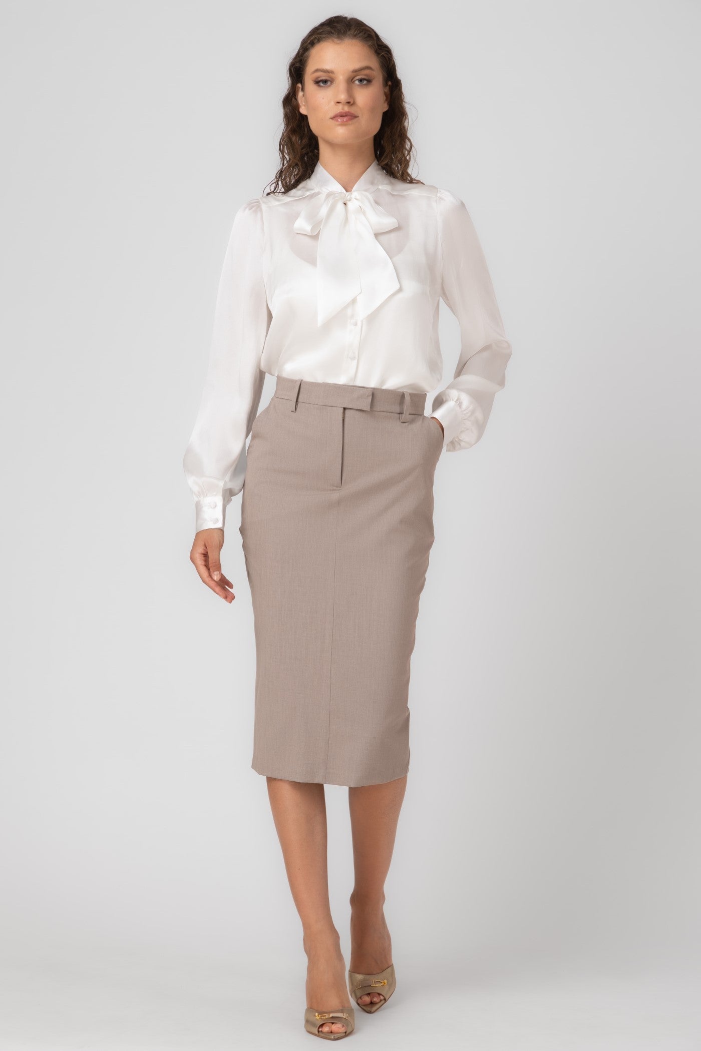 Fusta midi bej clasica cu buzunare Formal