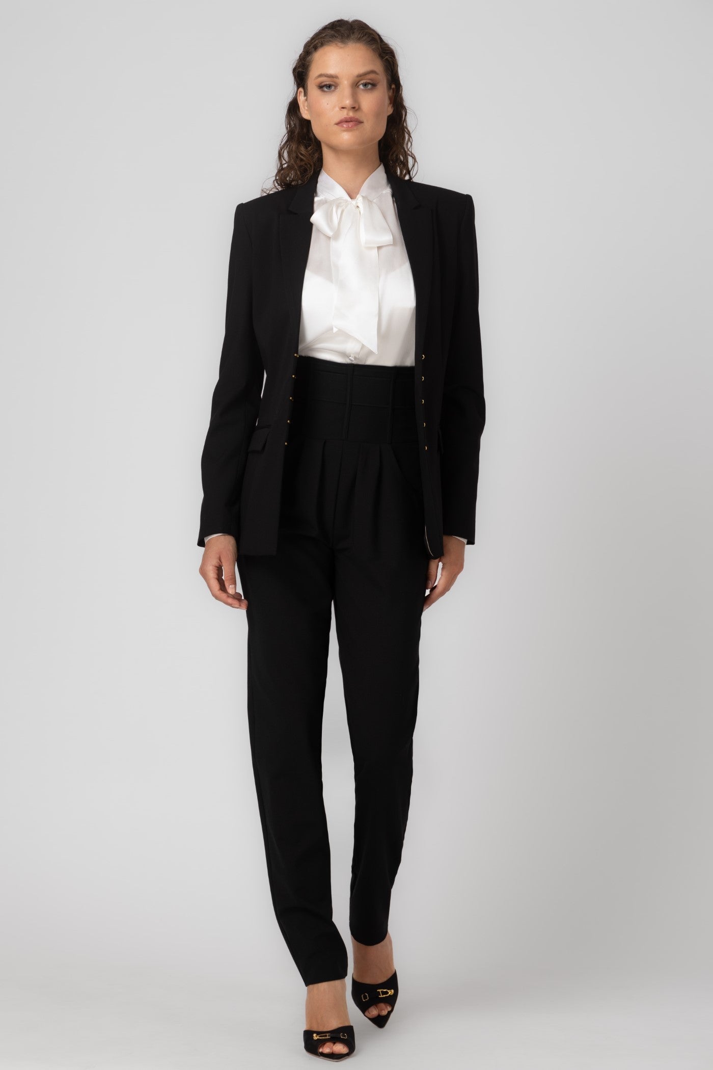 Pantaloni negri cu talie inalta corset din lana Tomboy