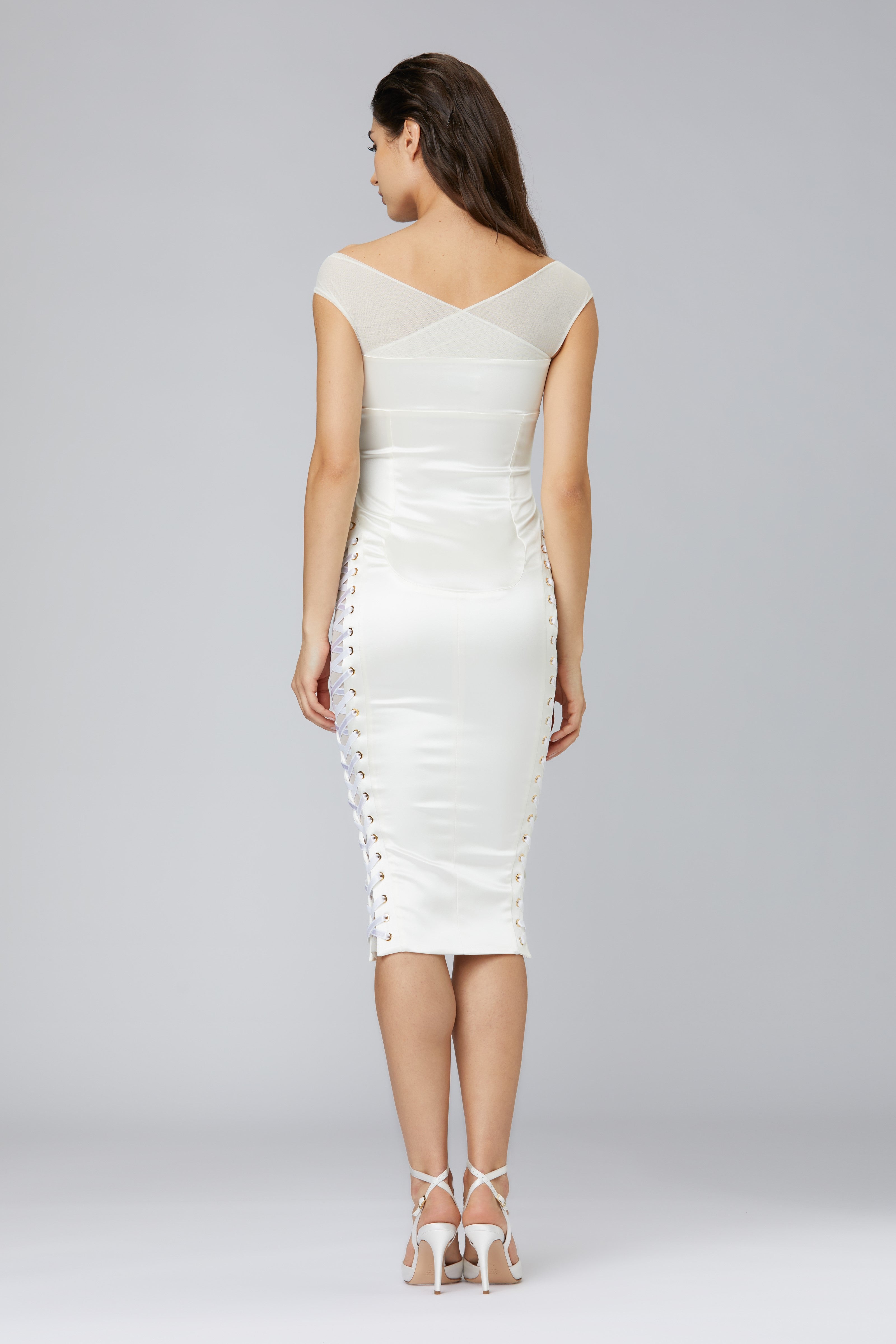 Rochie alba din satin cu insiretare Blackcherry