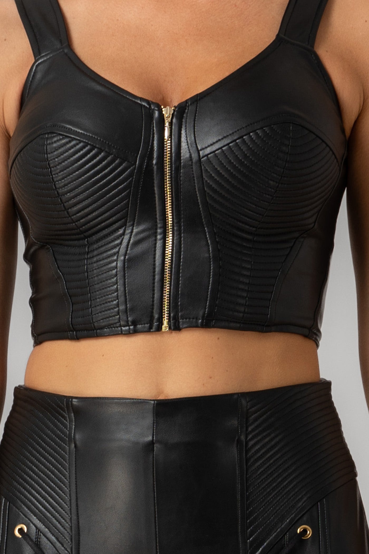 Top negru mulat din piele ecologică premium Corset