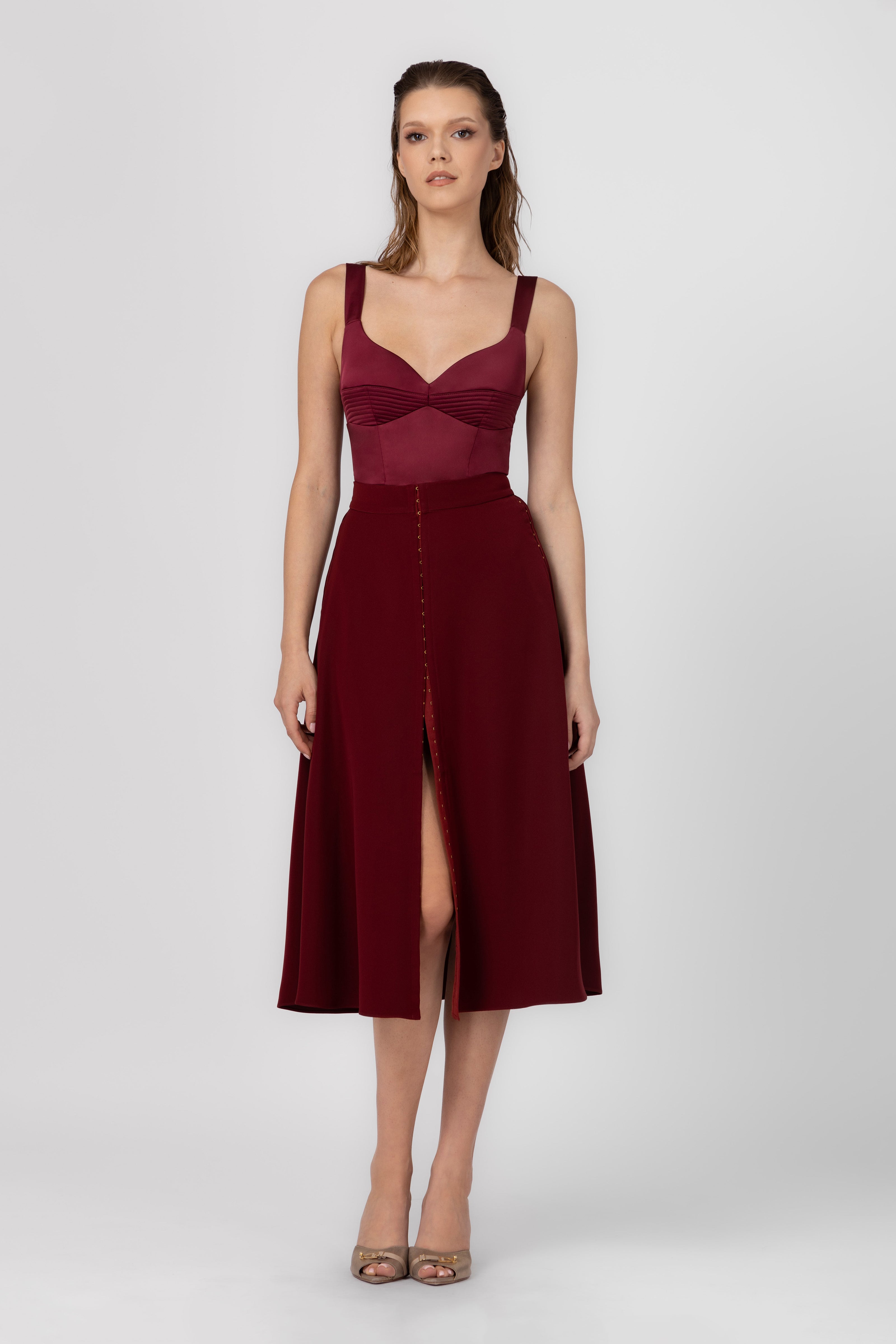 Fusta rosu burgund evazata Diversion