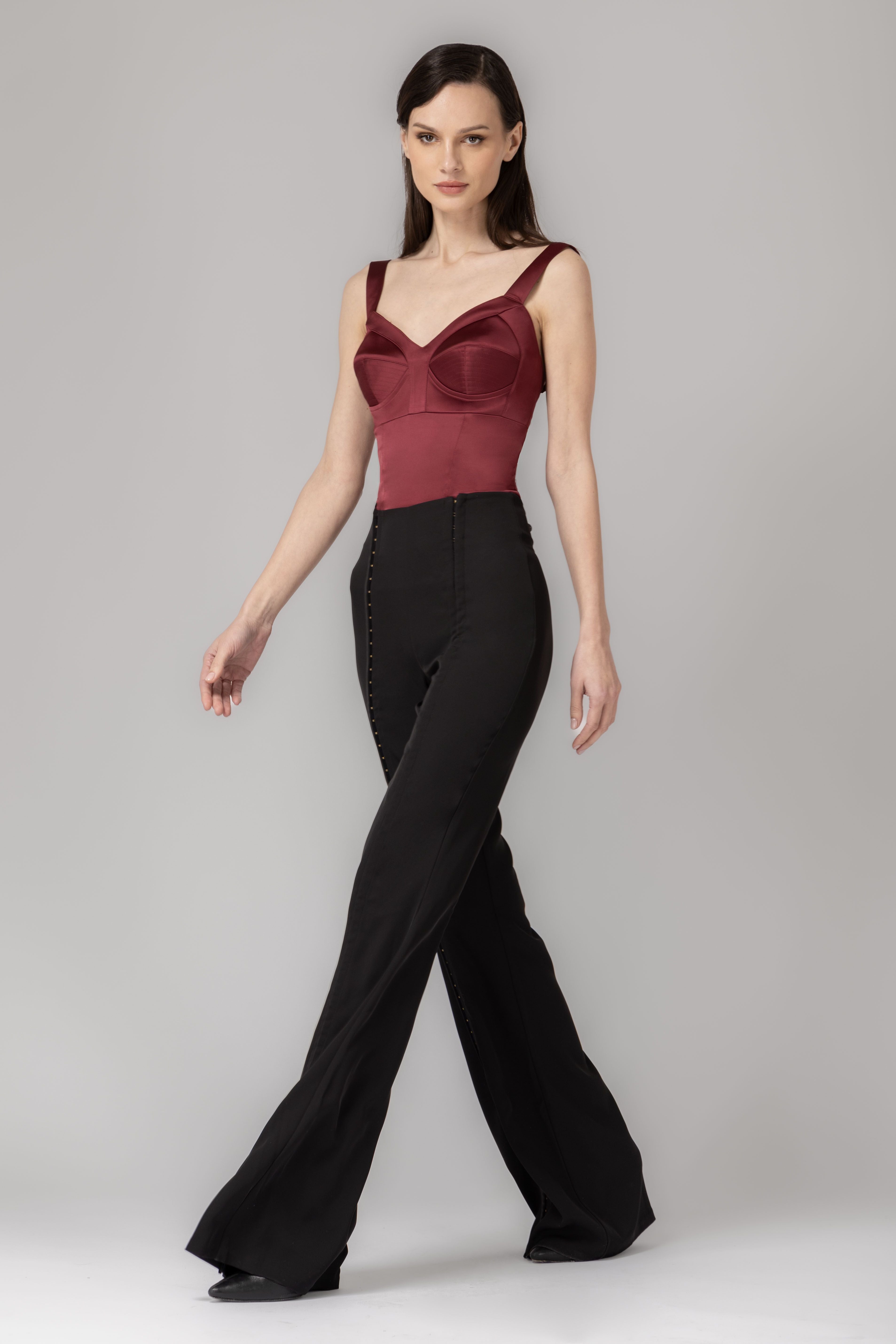 Body rosu burgund din satin elastic Sculpt