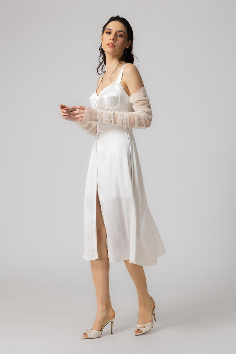 Manusi albe lungi din tul Sheer