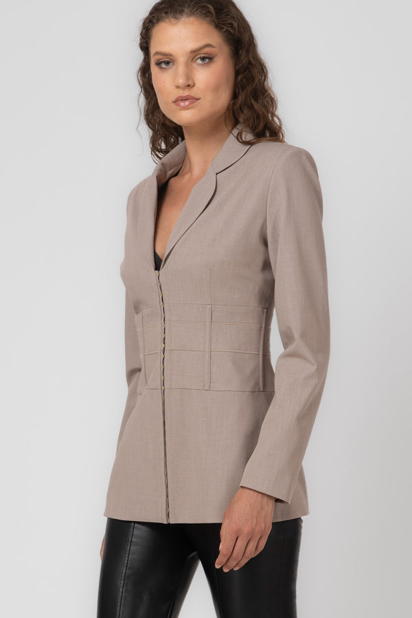 Blazer bej cu inchidere frontala Tomboy