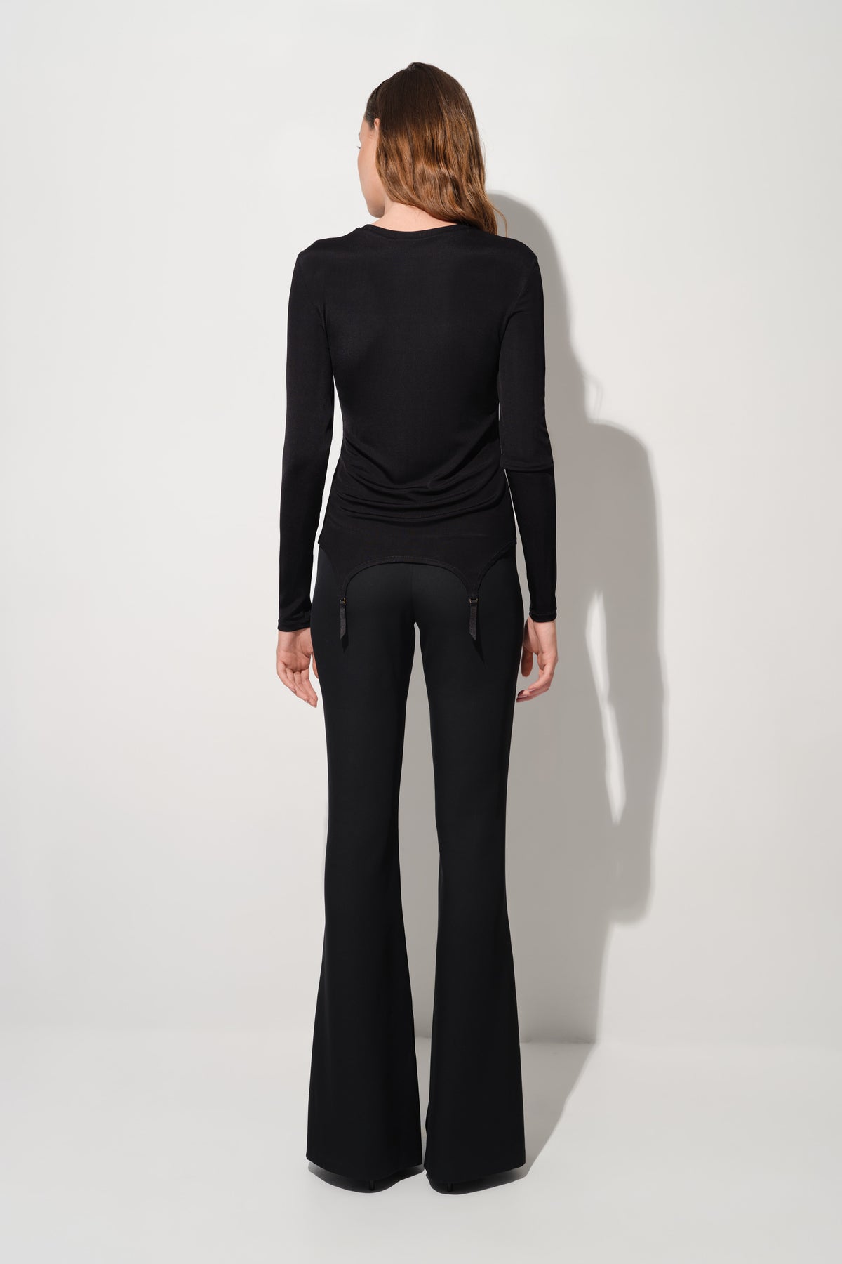 Bluza neagra din vascoza premium Garter