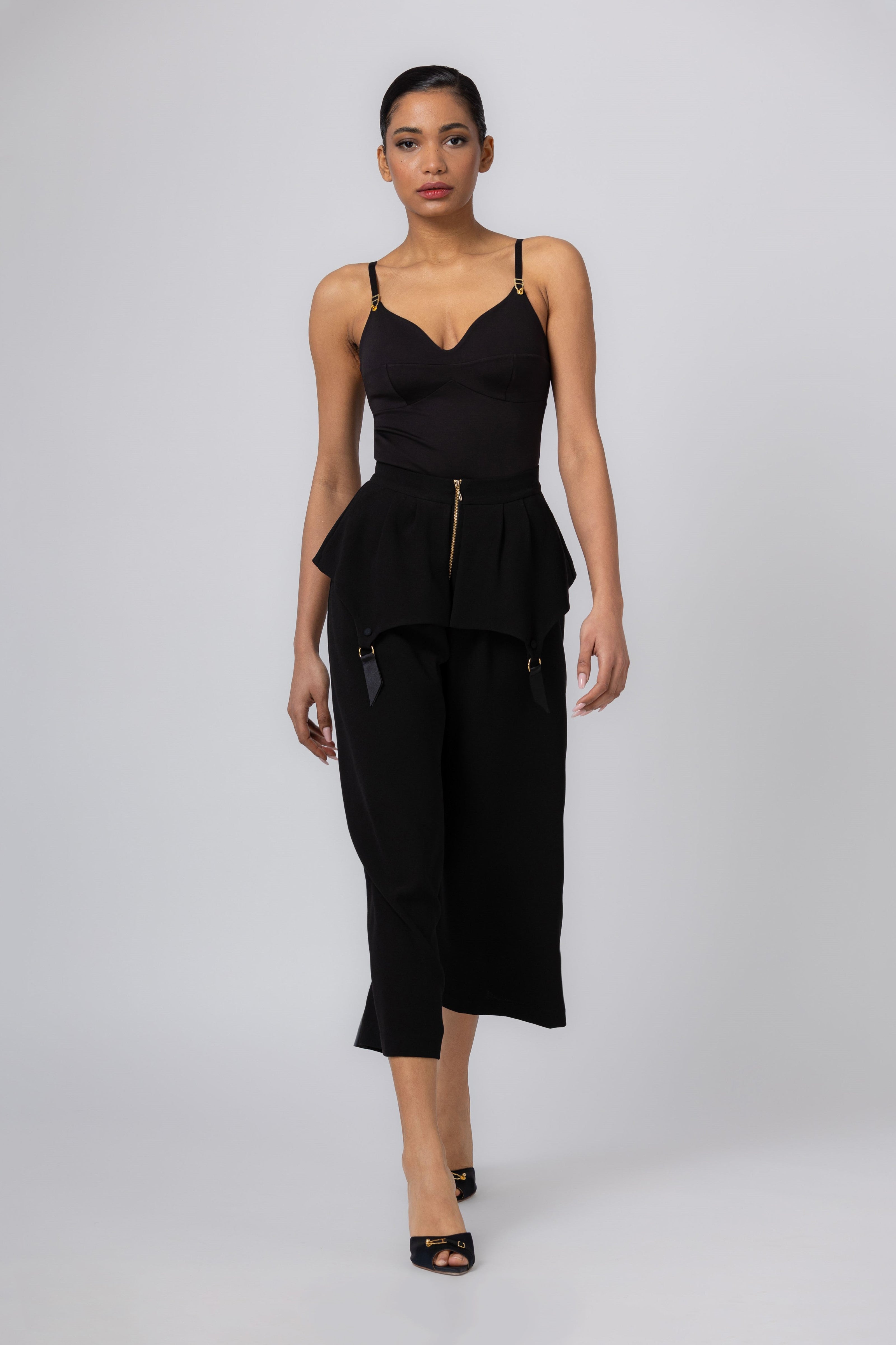 Body negru elastic cu bretele Skin