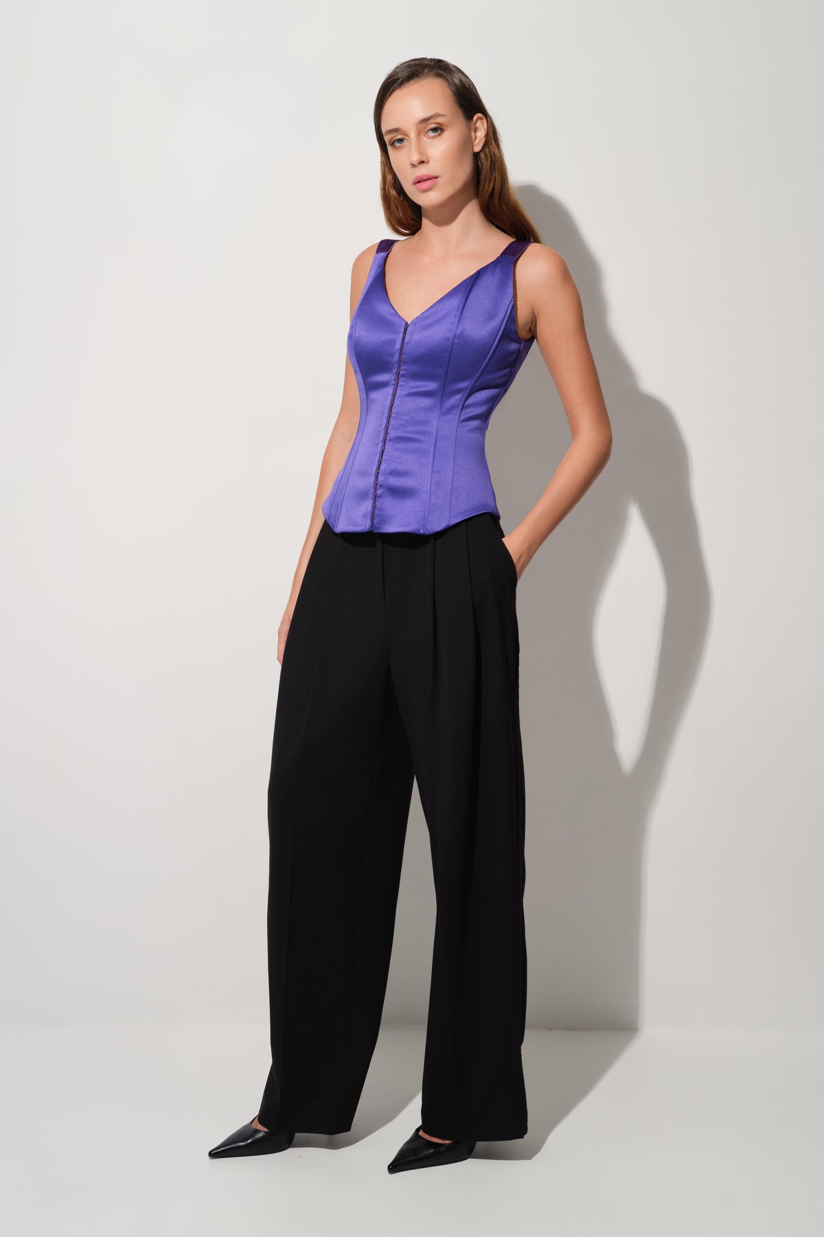 Corset violet din satin cu insiretare String