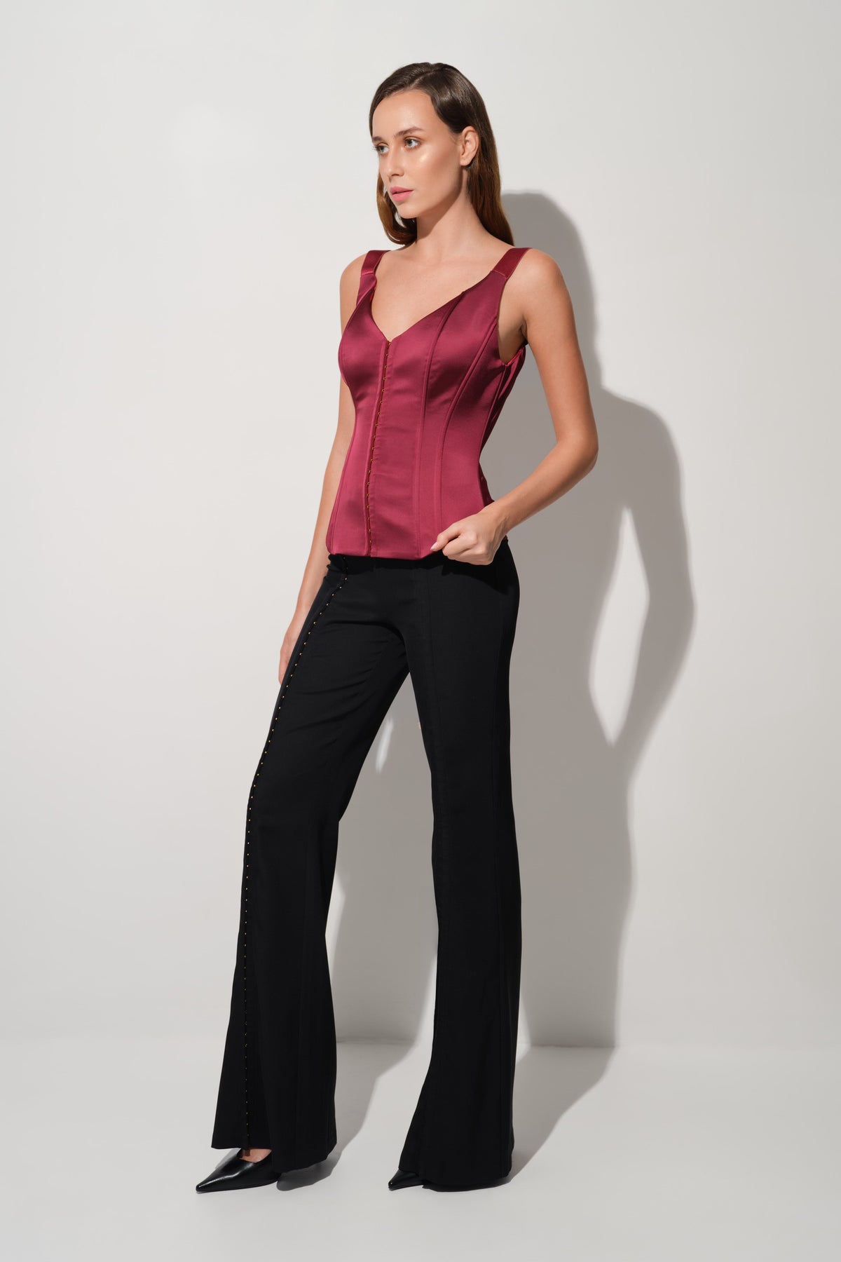 Corset rosu burgund din satin cu insiretare String