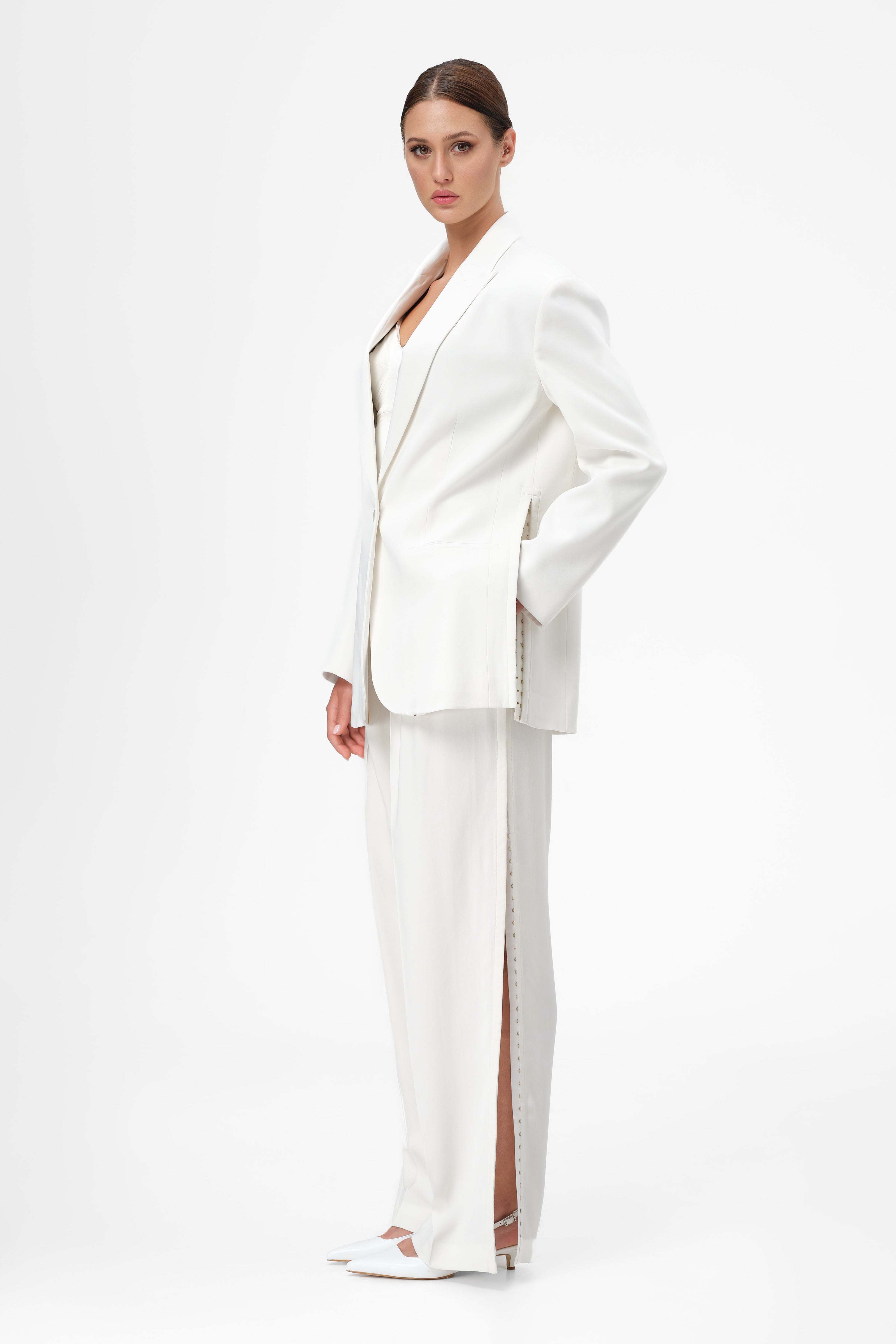 Blazer alb cu deschidere laterala Urban