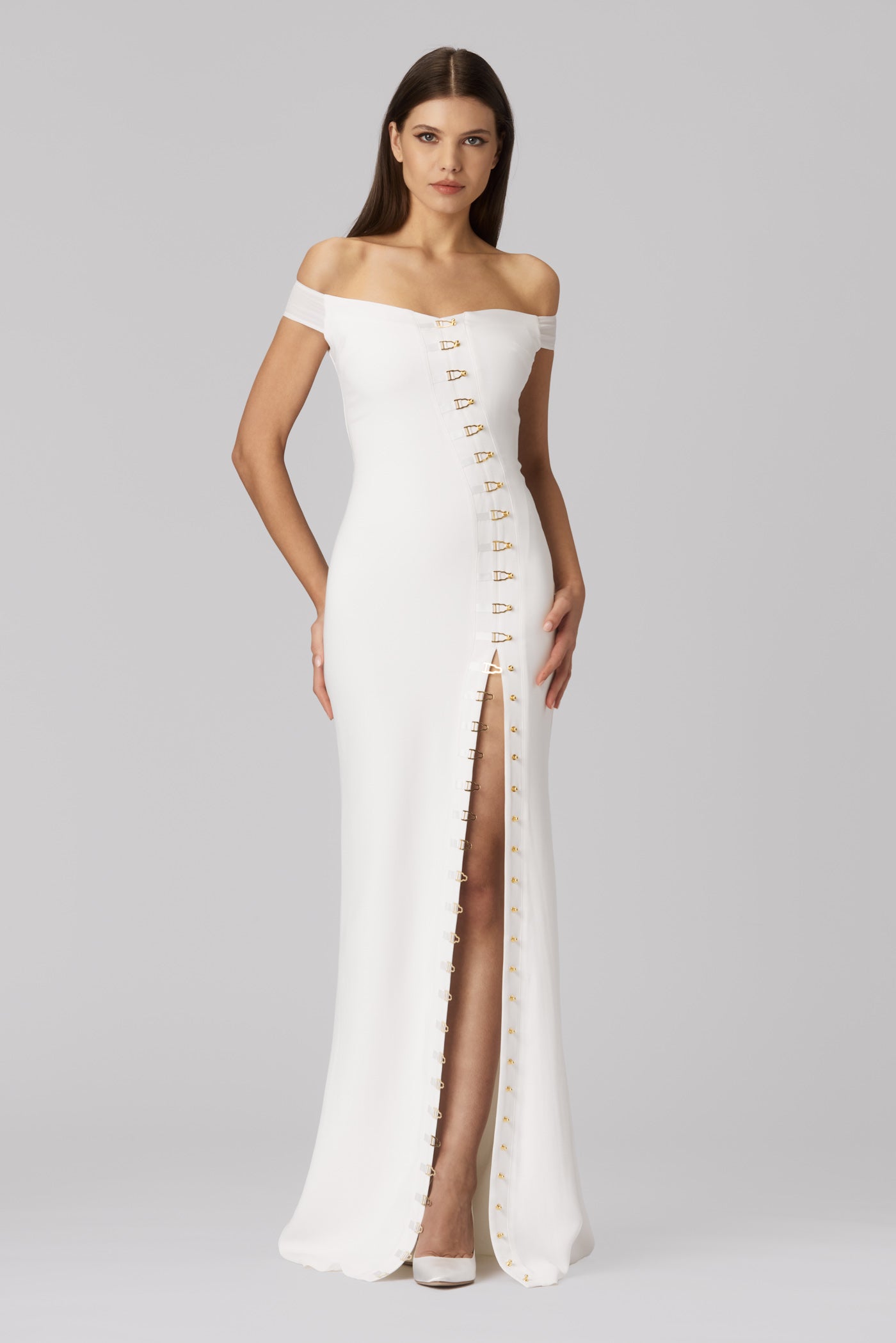 Rochie lunga alba cu decolteu Ivy